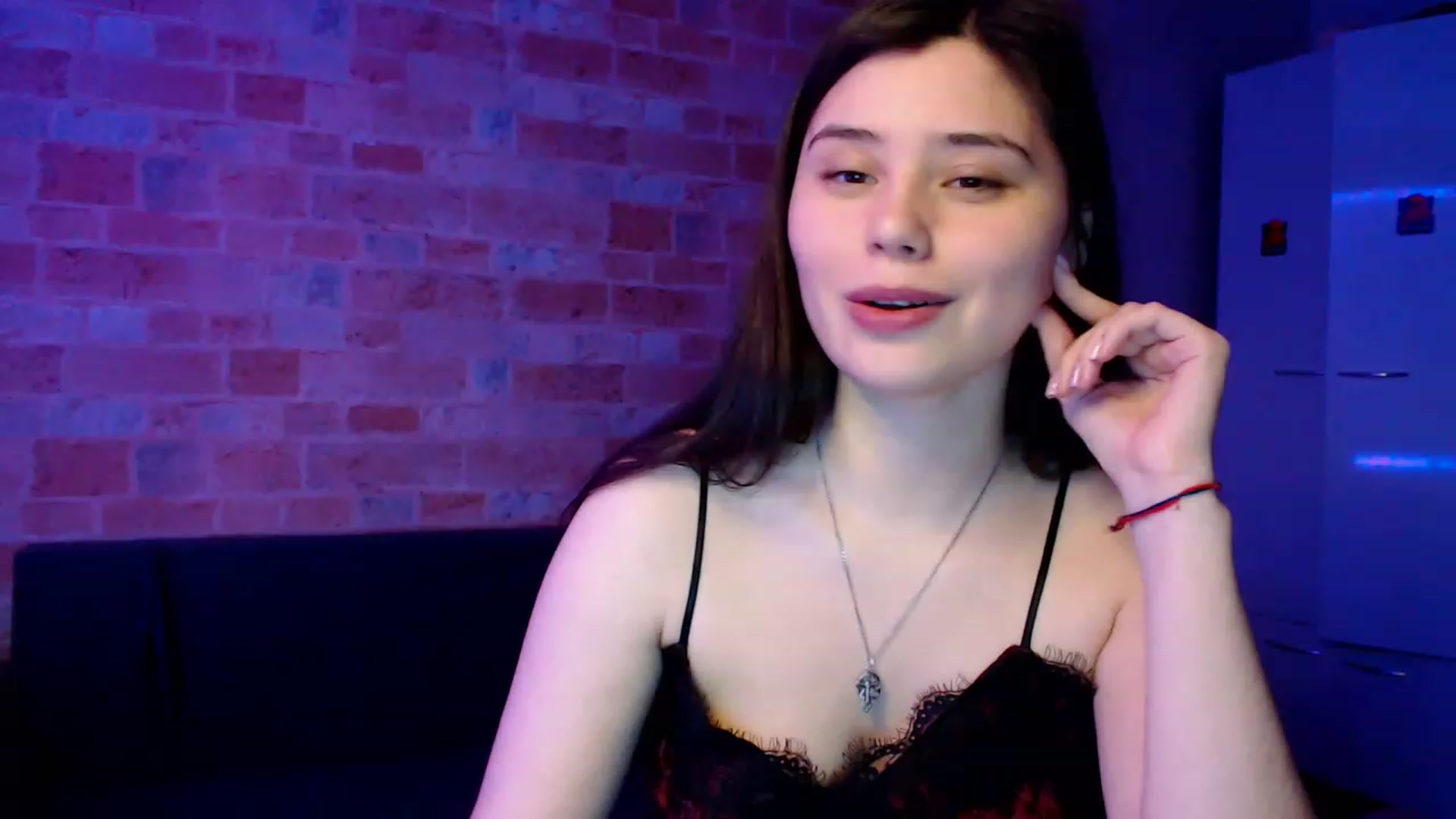 Gallery image thumbnail from Moon_light23's myfreecams stream on, 02/17/2023, 20:09 image 18 of 20