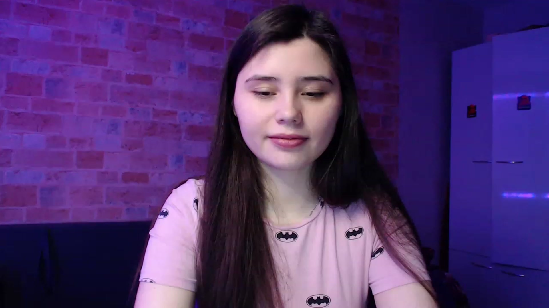 Gallery image thumbnail from Moon_light23's myfreecams stream on, 02/19/2023, 20:12 image 12 of 20