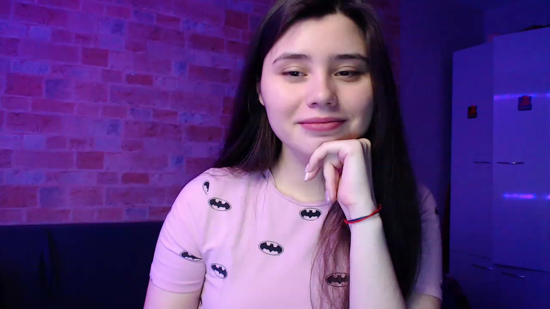 Gallery image thumbnail from Moon_light23's myfreecams stream on, 02/19/2023, 20:12 image 2 of 20