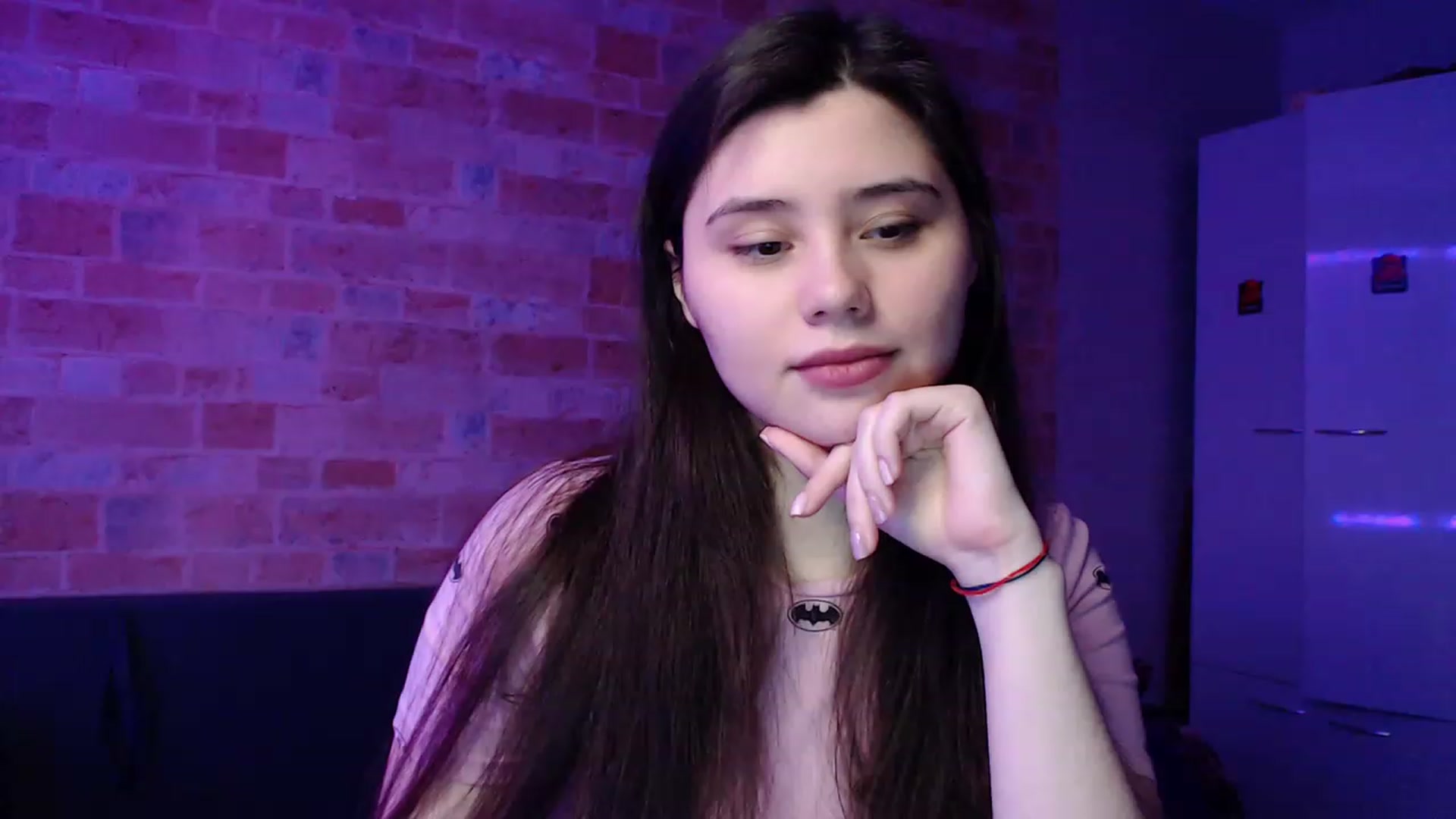 Gallery image thumbnail from Moon_light23's myfreecams stream on, 02/19/2023, 20:12 image 4 of 20