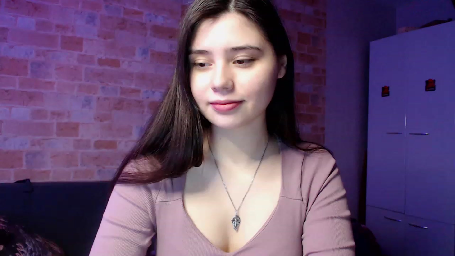 Gallery image thumbnail from Moon_light23's myfreecams stream on, 02/22/2023, 20:40 image 5 of 20