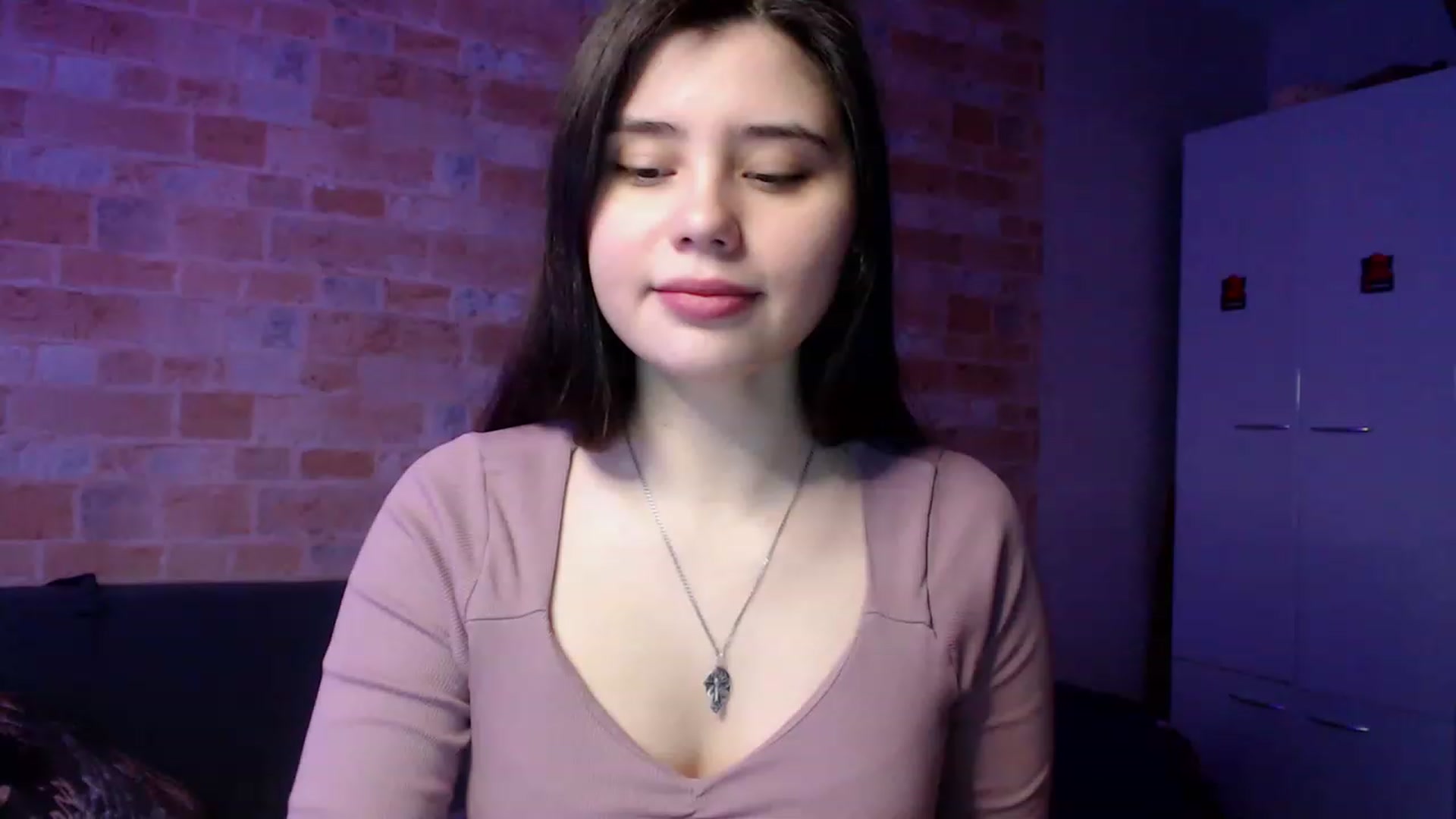 Gallery image thumbnail from Moon_light23's myfreecams stream on, 02/22/2023, 20:40 image 15 of 20