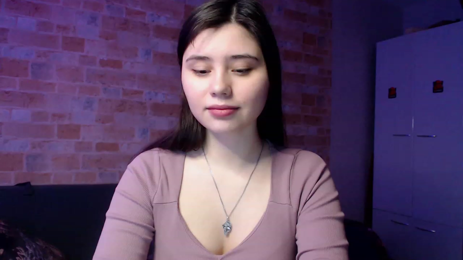 Gallery image thumbnail from Moon_light23's myfreecams stream on, 02/22/2023, 20:40 image 19 of 20