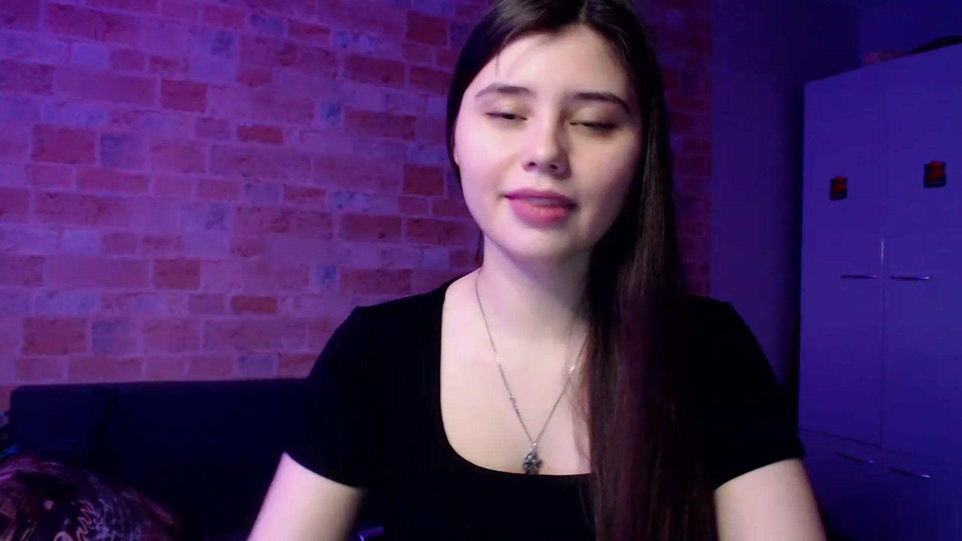 Gallery image thumbnail from Moon_light23's myfreecams stream on, 02/25/2023, 19:57 image 20 of 20