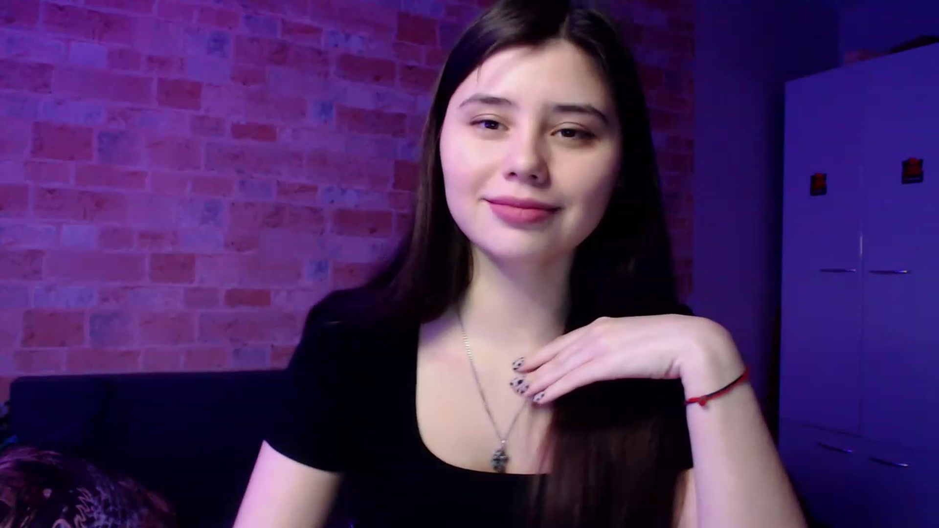 Gallery image thumbnail from Moon_light23's myfreecams stream on, 02/25/2023, 19:57 image 15 of 20