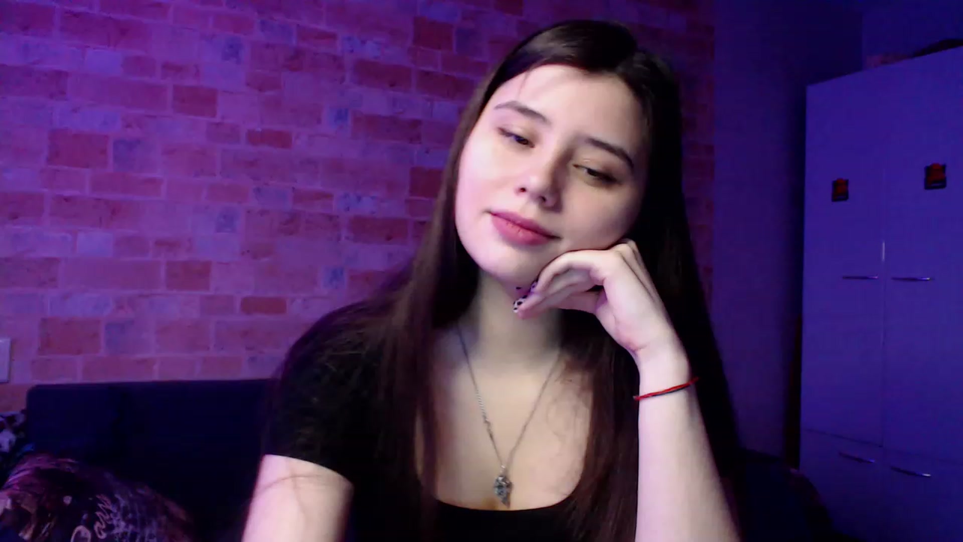 Gallery image thumbnail from Moon_light23's myfreecams stream on, 02/25/2023, 19:57 image 6 of 20
