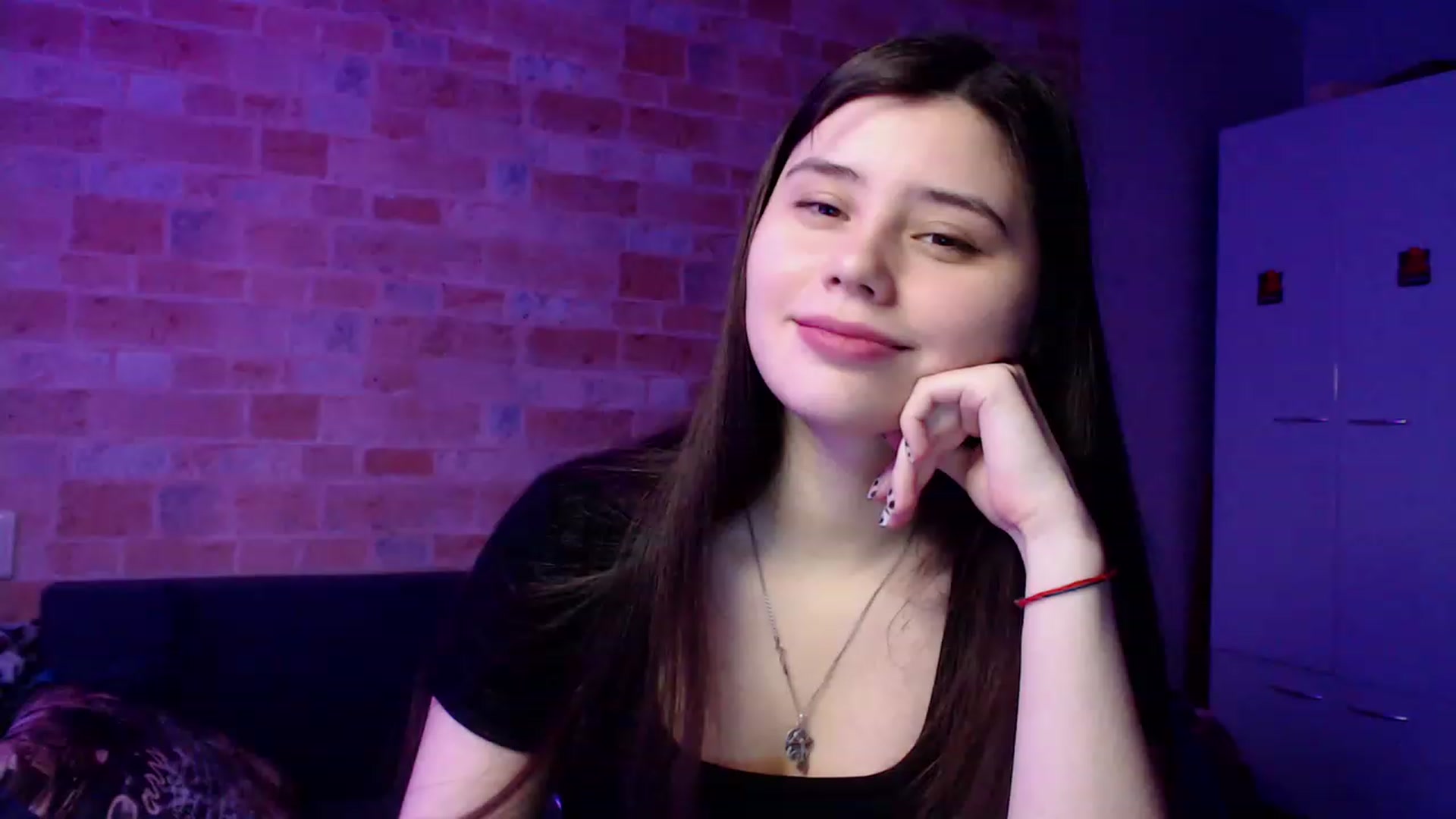 Gallery image thumbnail from Moon_light23's myfreecams stream on, 02/25/2023, 19:57 image 7 of 20