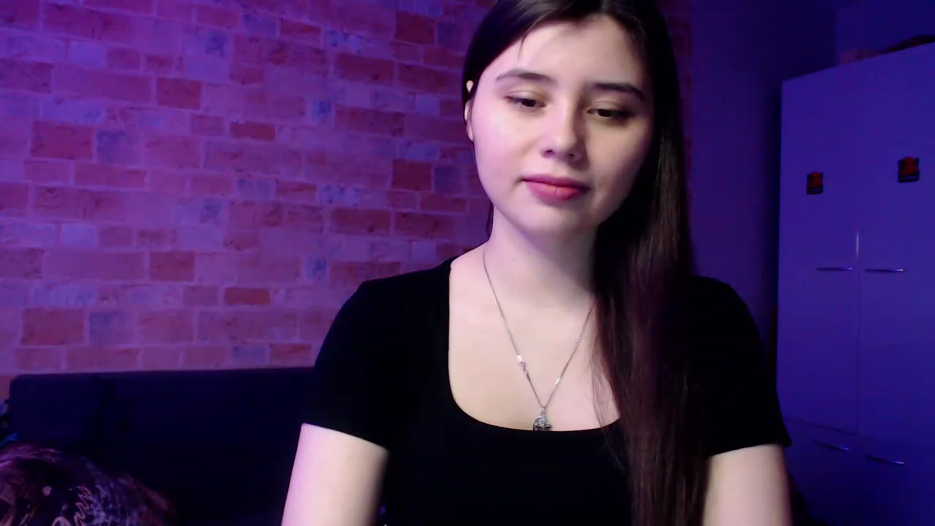 Gallery image thumbnail from Moon_light23's myfreecams stream on, 02/25/2023, 19:57 image 18 of 20
