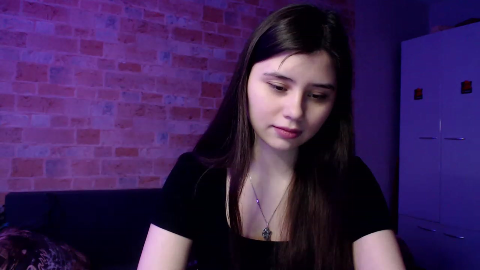 Gallery image thumbnail from Moon_light23's myfreecams stream on, 02/25/2023, 19:57 image 16 of 20