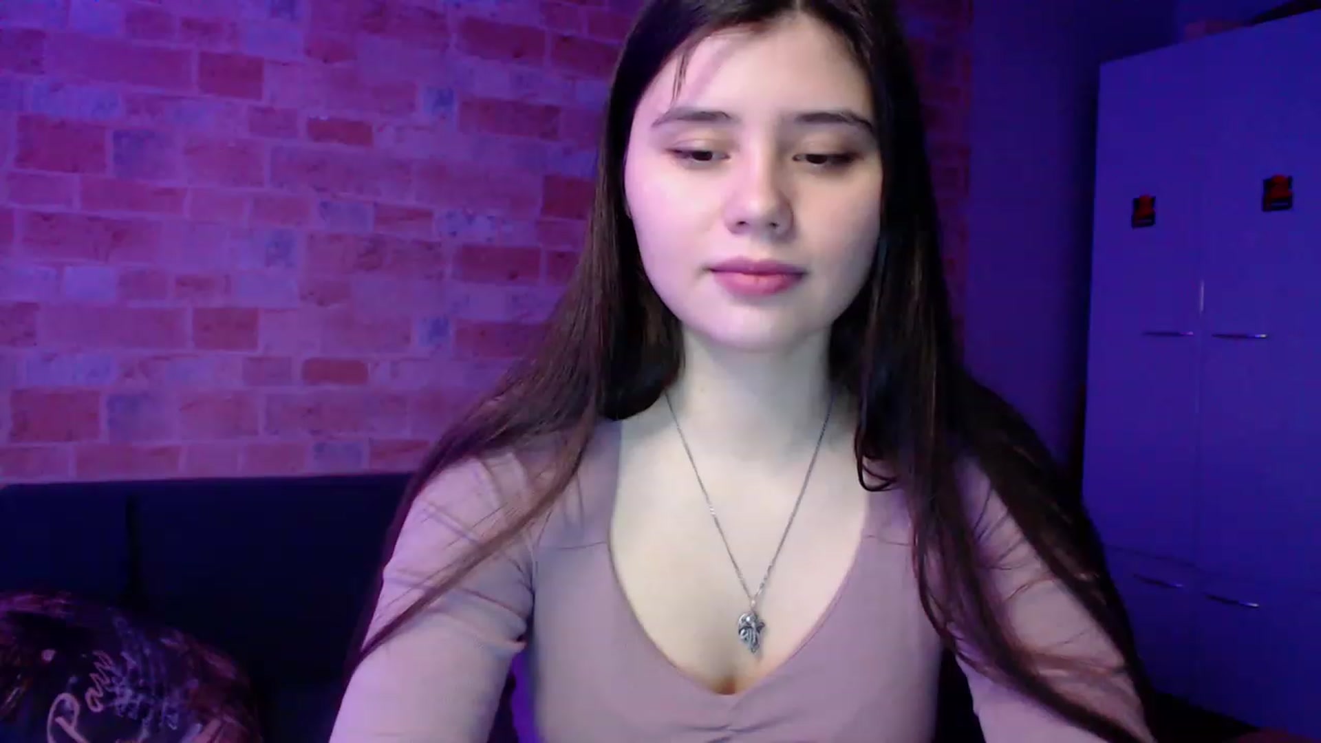 Gallery image thumbnail from Moon_light23's myfreecams stream on, 02/26/2023, 20:45 image 19 of 20