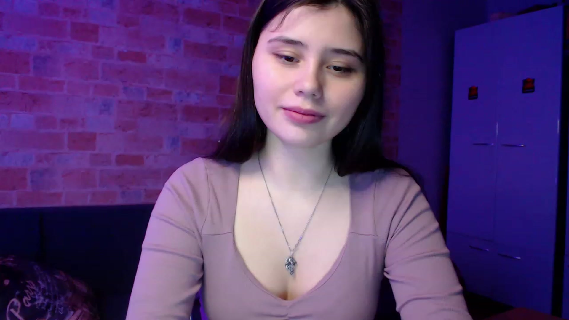 Gallery image thumbnail from Moon_light23's myfreecams stream on, 02/26/2023, 20:45 image 3 of 20