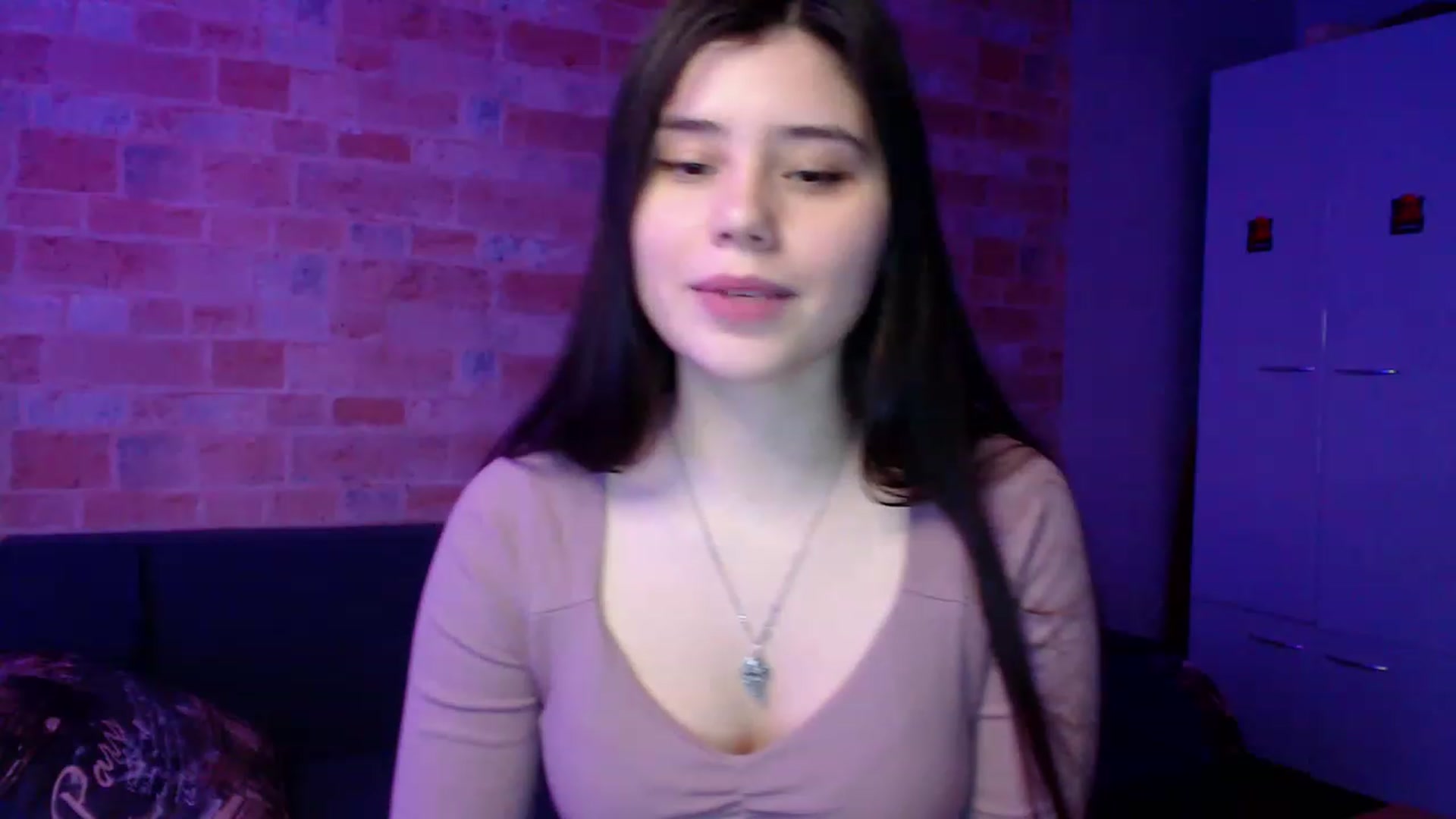 Gallery image thumbnail from Moon_light23's myfreecams stream on, 02/26/2023, 20:45 image 17 of 20