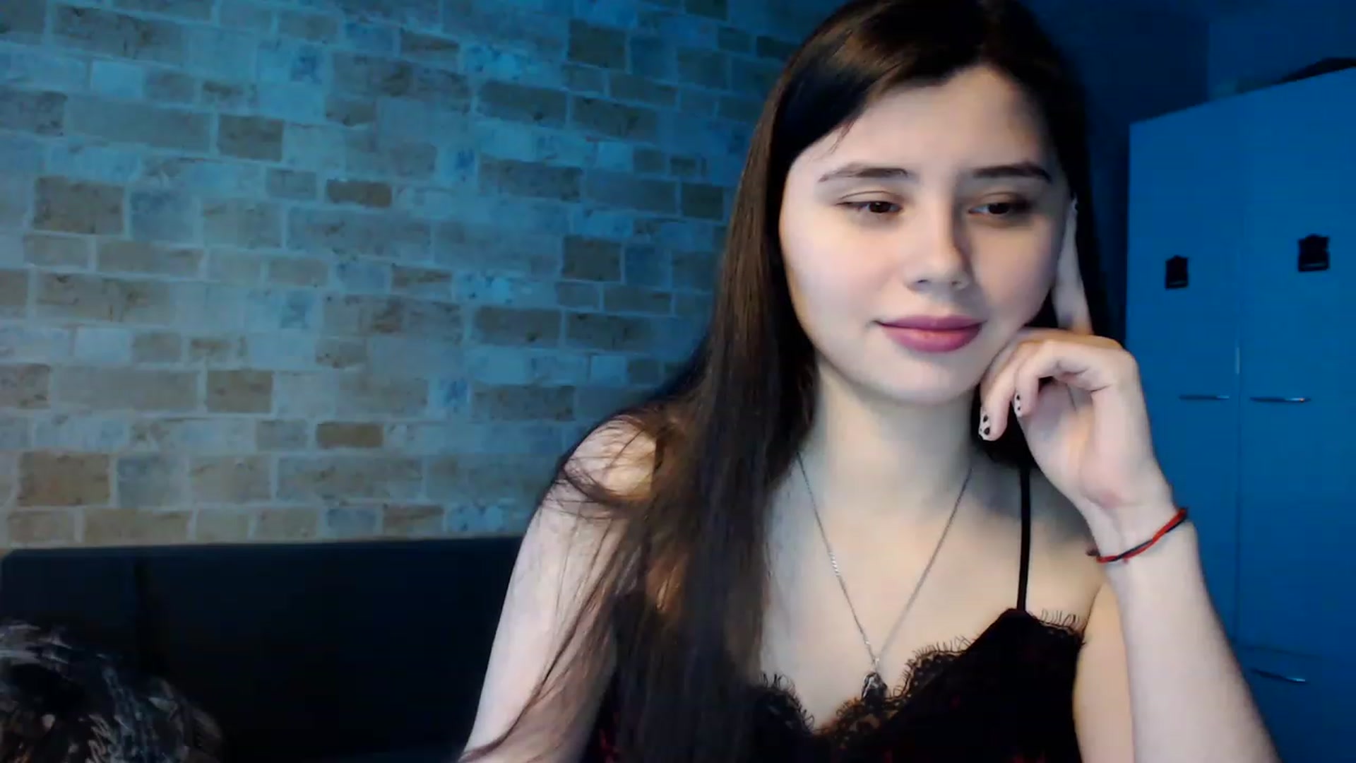 Gallery image thumbnail from Moon_light23's myfreecams stream on, 02/28/2023, 20:26 image 5 of 20