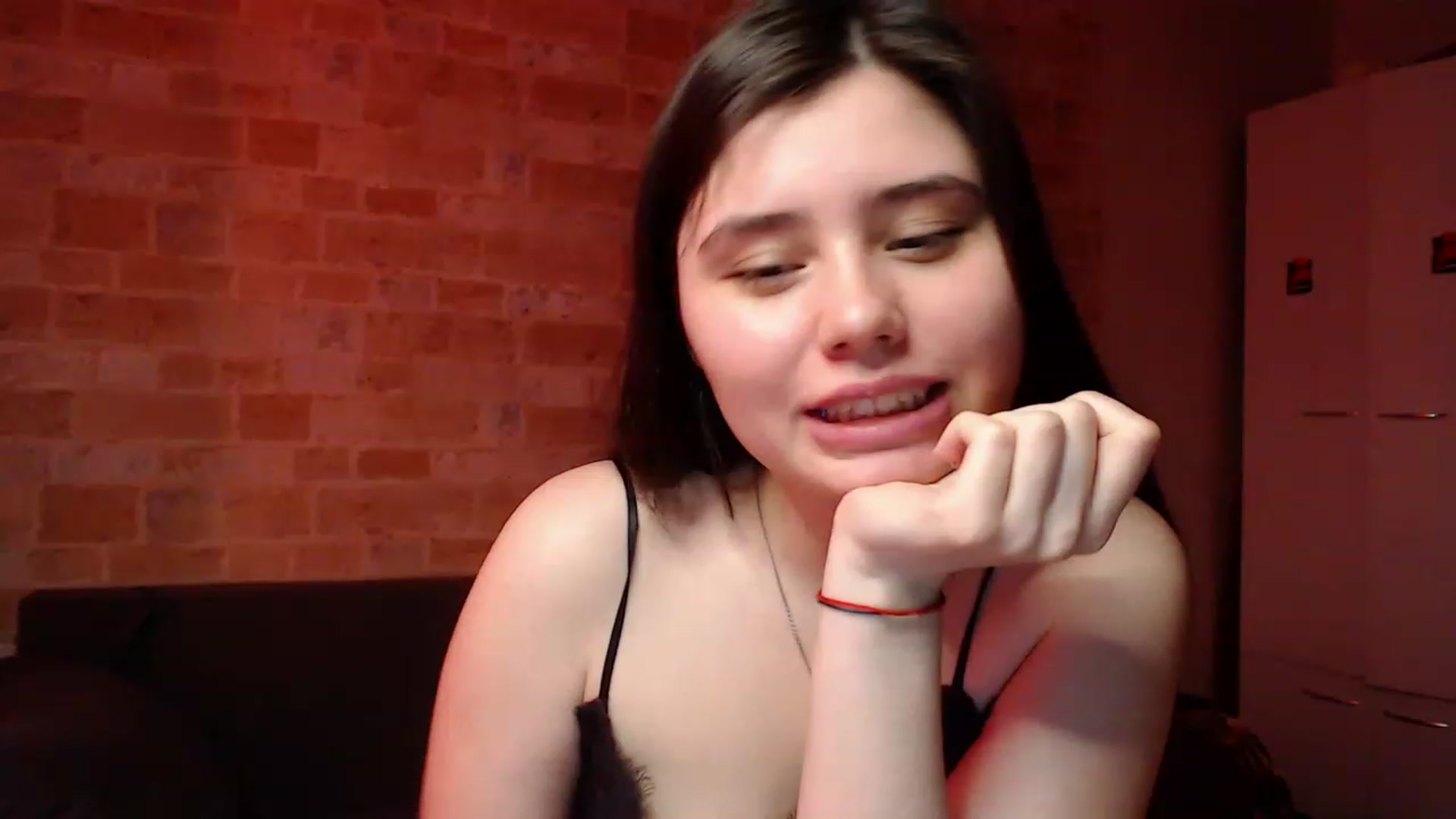 Gallery image thumbnail from Moon_light23's myfreecams stream on, 03/16/2023, 20:19 image 13 of 20