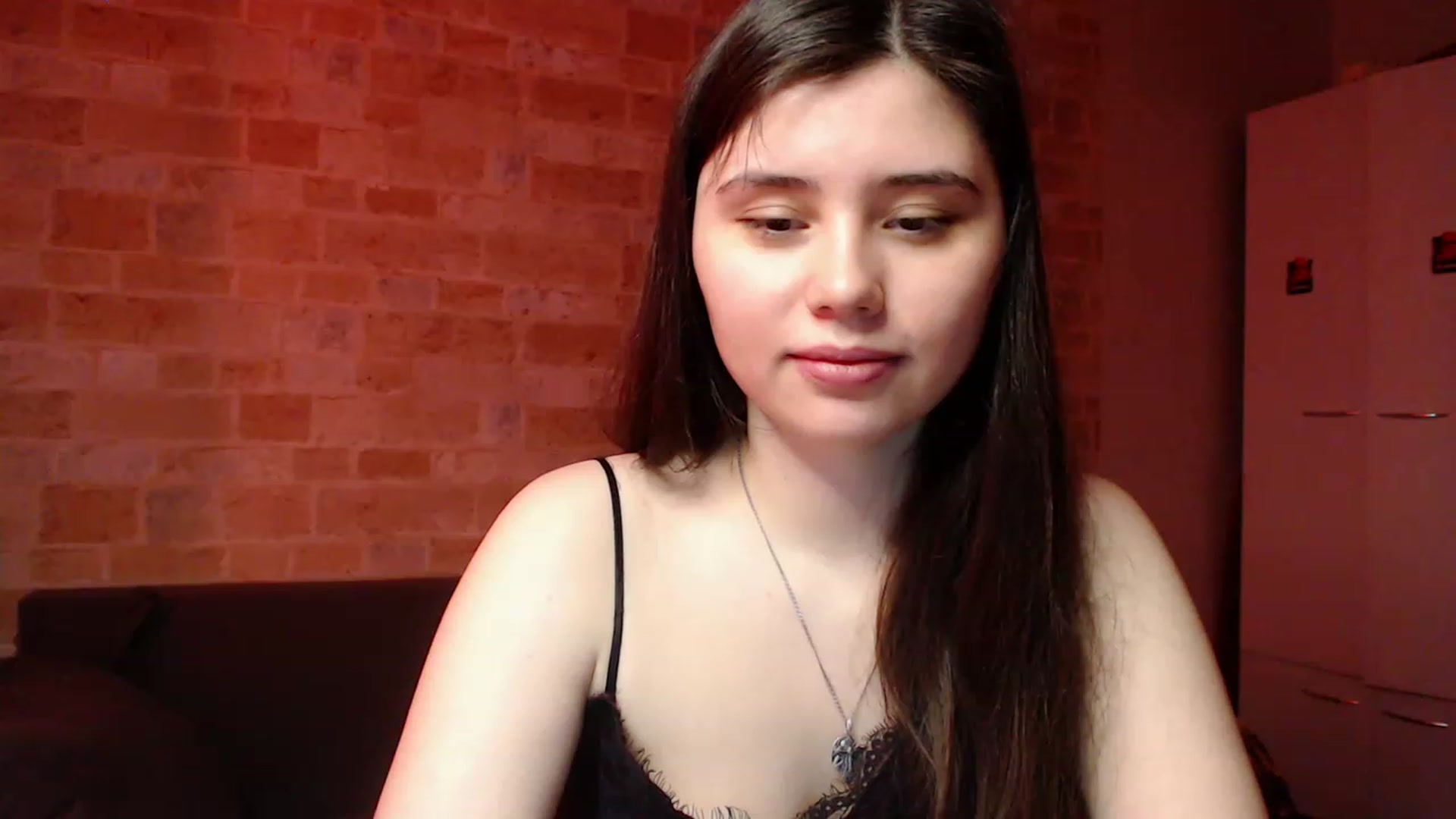 Gallery image thumbnail from Moon_light23's myfreecams stream on, 03/16/2023, 20:19 image 19 of 20