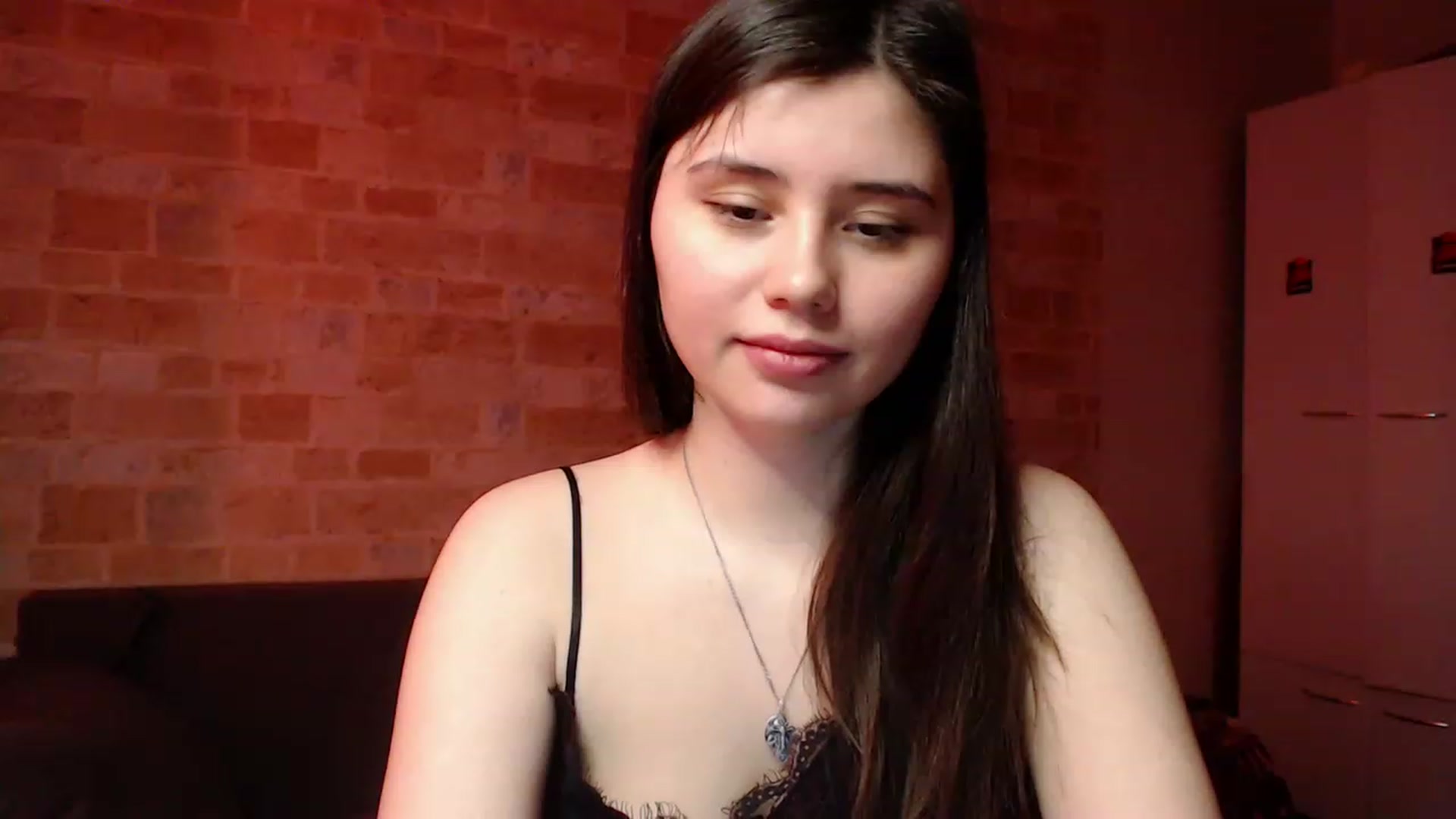Gallery image thumbnail from Moon_light23's myfreecams stream on, 03/16/2023, 20:19 image 17 of 20