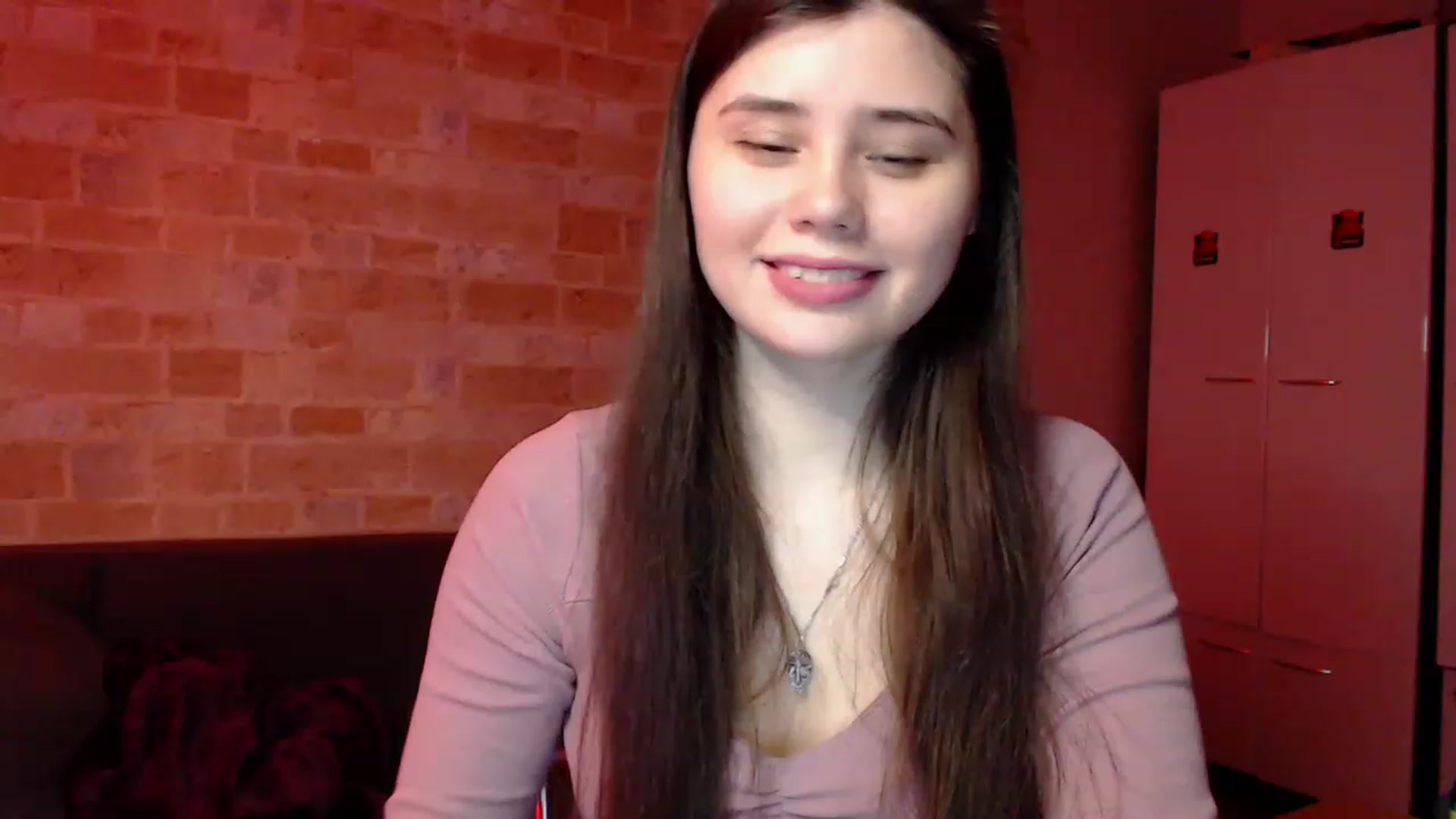 Gallery image thumbnail from Moon_light23's myfreecams stream on, 03/28/2023, 19:29 image 4 of 20