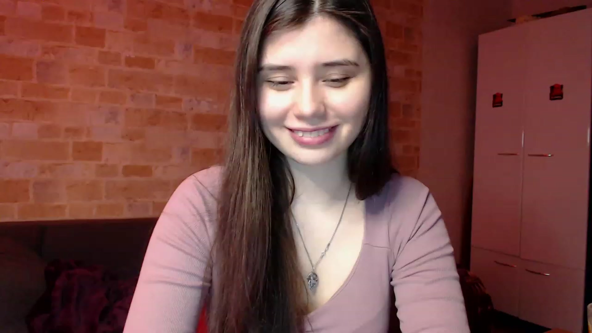 Gallery image thumbnail from Moon_light23's myfreecams stream on, 03/28/2023, 19:29 image 16 of 20