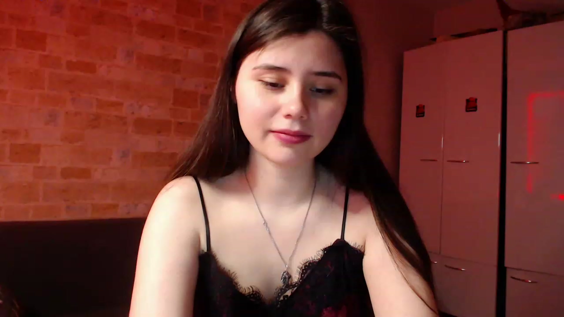 Gallery image thumbnail from Moon_light23's myfreecams stream on, 03/31/2023, 18:23 image 16 of 20