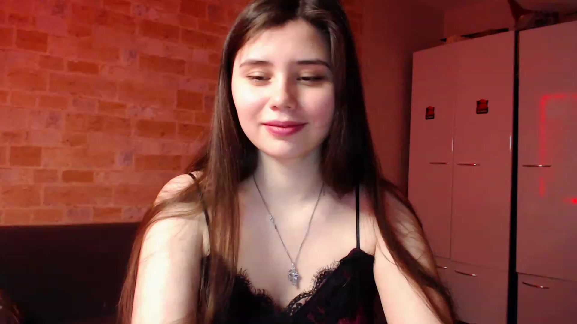Gallery image thumbnail from Moon_light23's myfreecams stream on, 03/31/2023, 18:23 image 3 of 20