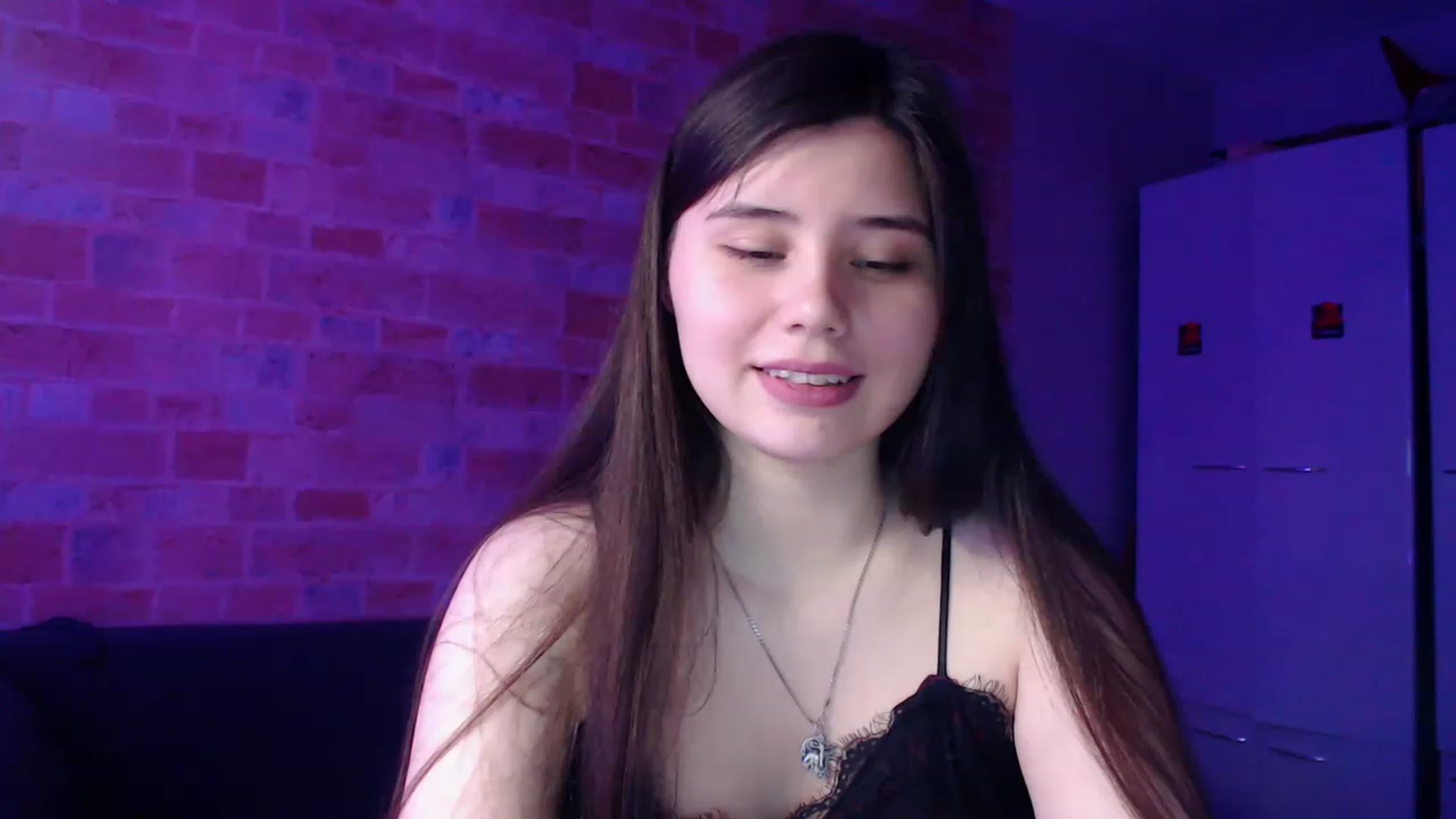 Gallery image thumbnail from Moon_light23's myfreecams stream on, 04/13/2023, 20:26 image 3 of 20