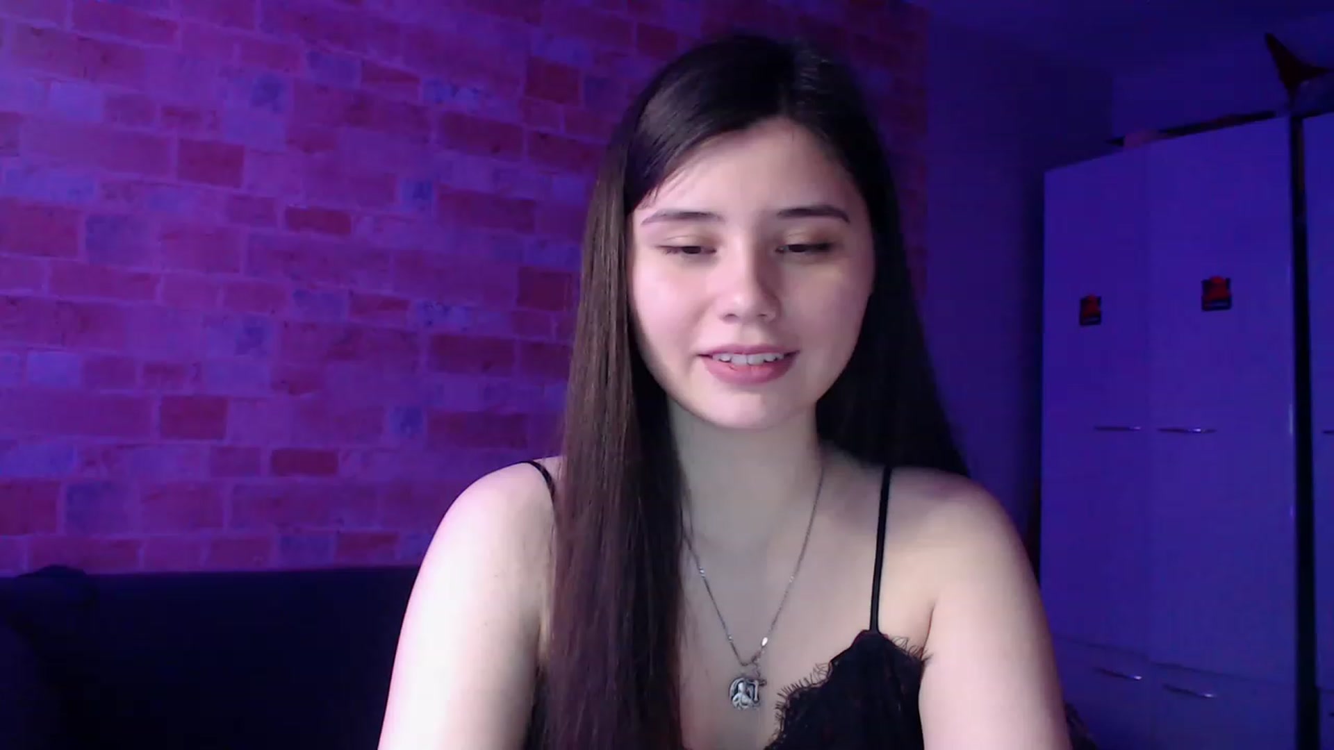 Gallery image thumbnail from Moon_light23's myfreecams stream on, 04/13/2023, 20:26 image 4 of 20