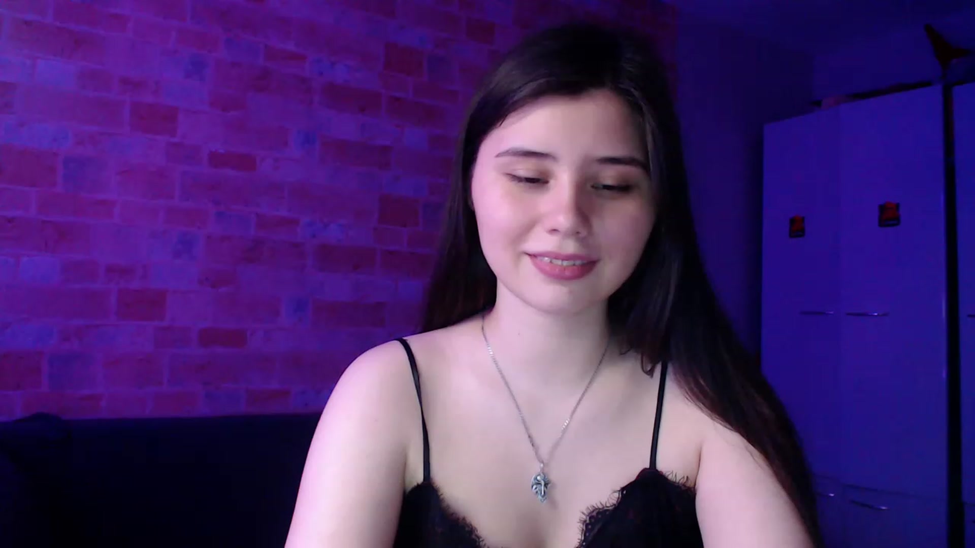 Gallery image thumbnail from Moon_light23's myfreecams stream on, 04/13/2023, 20:26 image 15 of 20