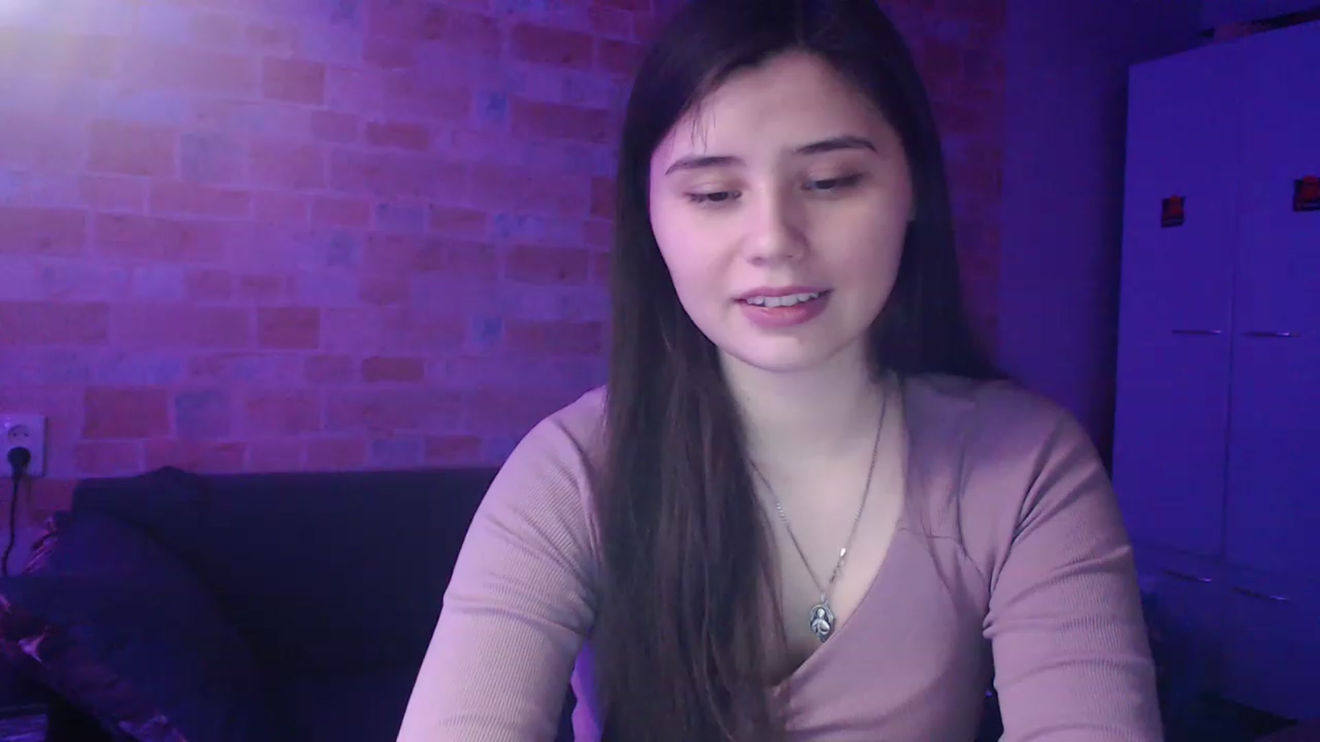 Gallery image thumbnail from Moon_light23's myfreecams stream on, 04/15/2023, 19:07 image 19 of 20