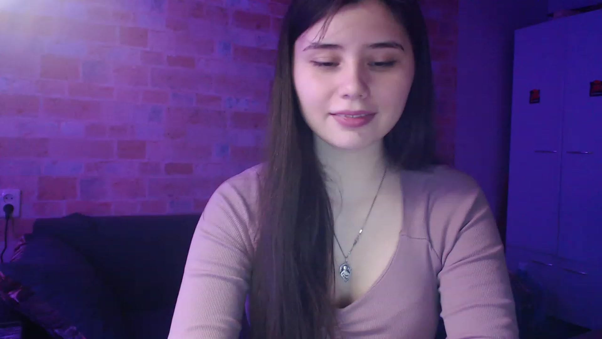 Gallery image thumbnail from Moon_light23's myfreecams stream on, 04/15/2023, 19:07 image 9 of 20