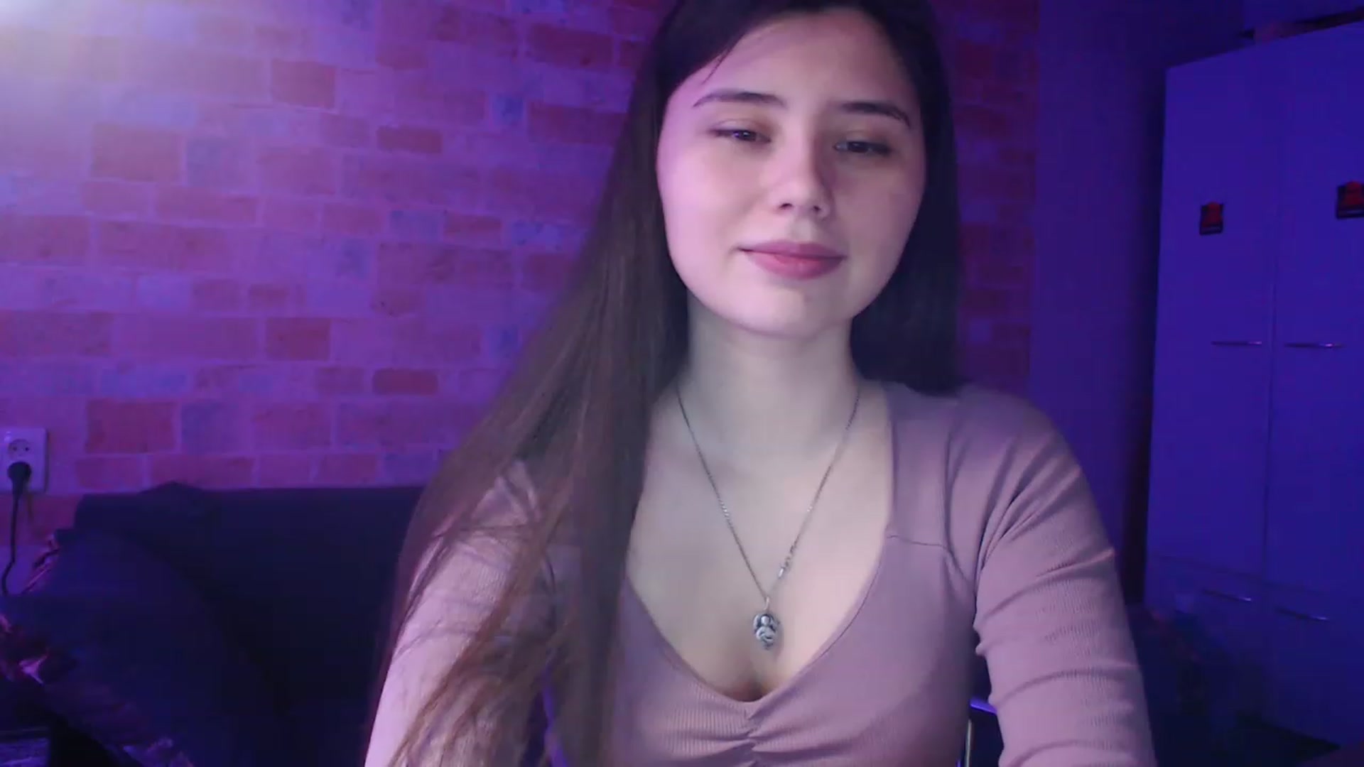 Gallery image thumbnail from Moon_light23's myfreecams stream on, 04/15/2023, 19:07 image 12 of 20