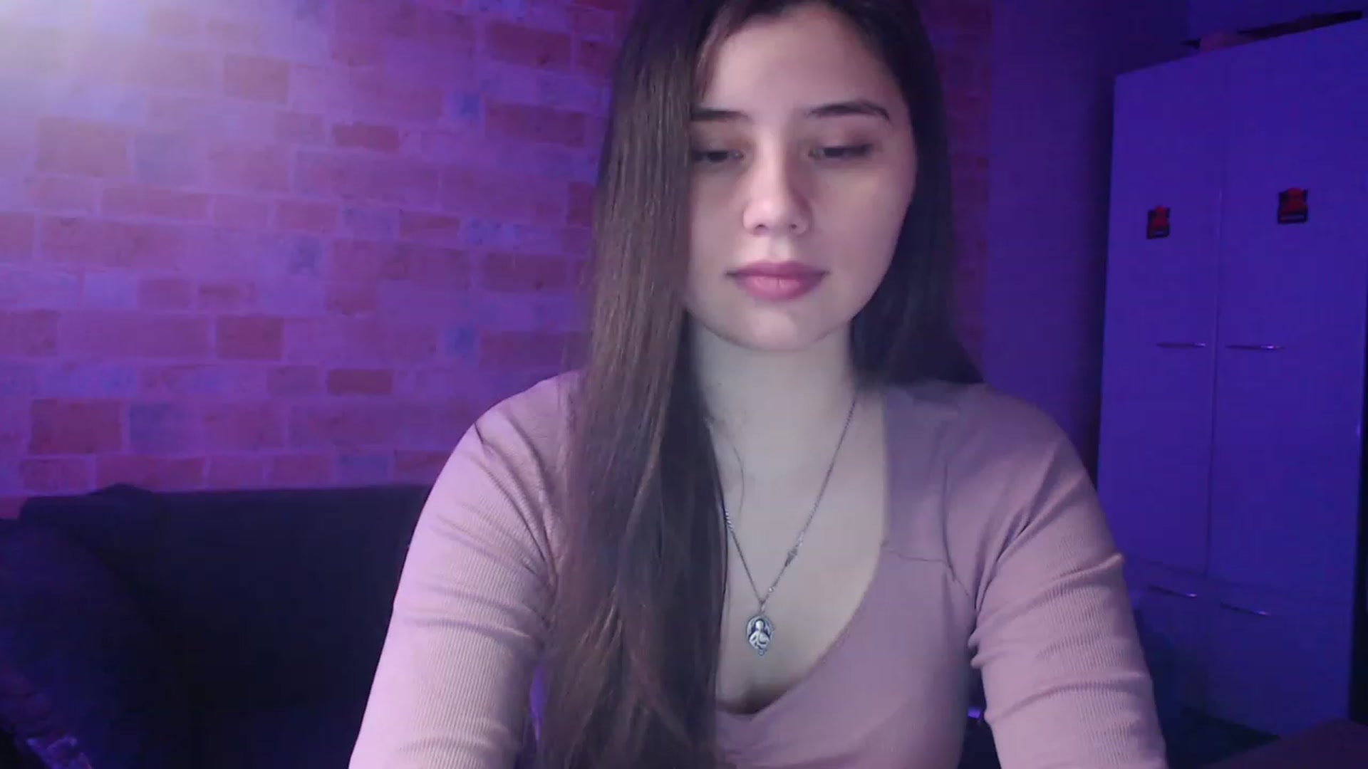 Gallery image thumbnail from Moon_light23's myfreecams stream on, 04/15/2023, 19:07 image 2 of 20