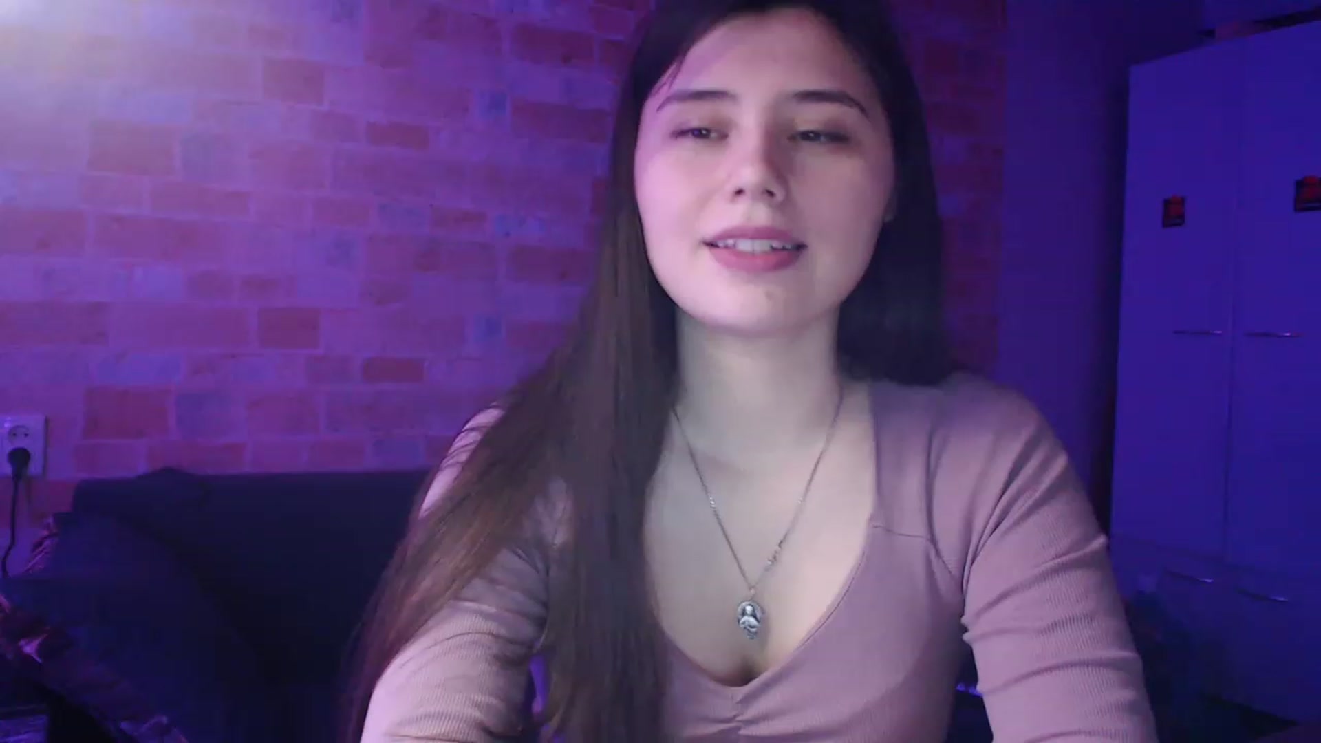 Gallery image thumbnail from Moon_light23's myfreecams stream on, 04/15/2023, 19:07 image 13 of 20