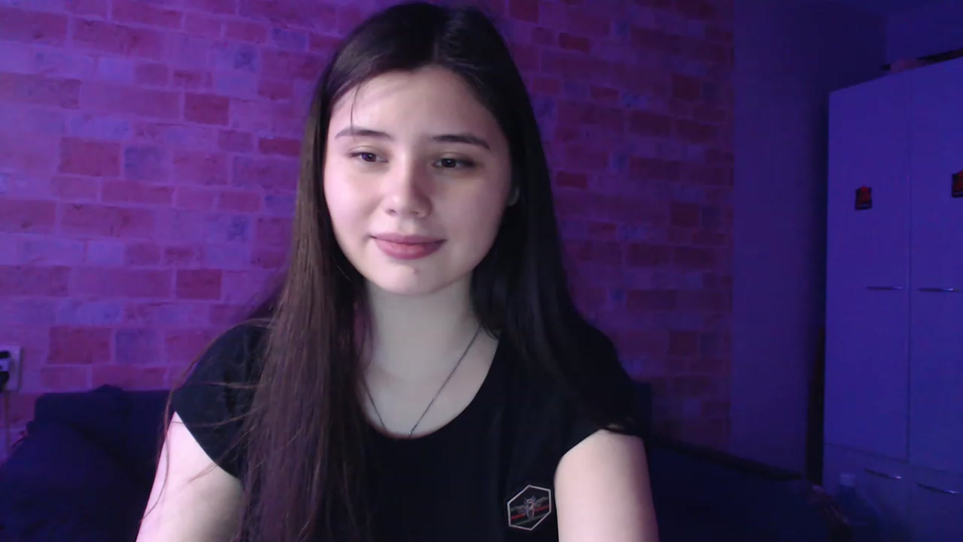 Gallery image thumbnail from Moon_light23's myfreecams stream on, 04/16/2023, 20:06 image 15 of 20