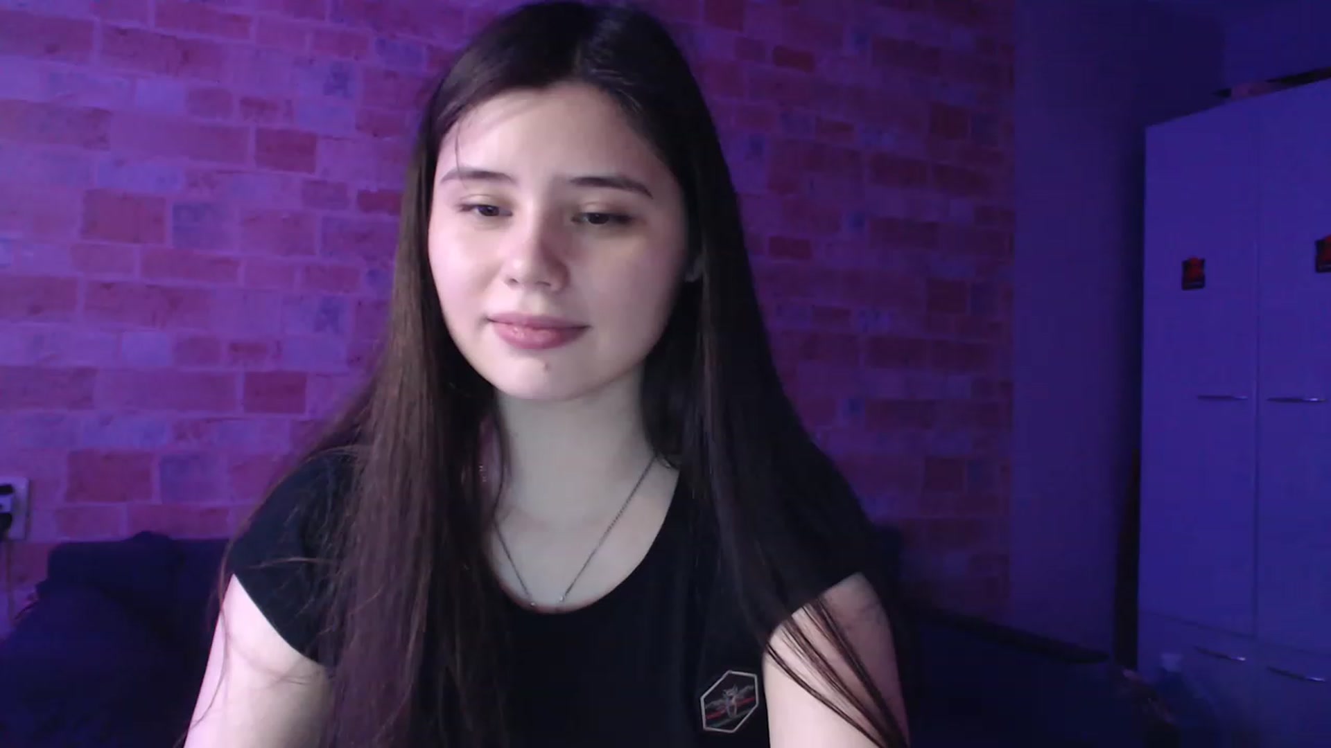 Gallery image thumbnail from Moon_light23's myfreecams stream on, 04/16/2023, 20:06 image 16 of 20