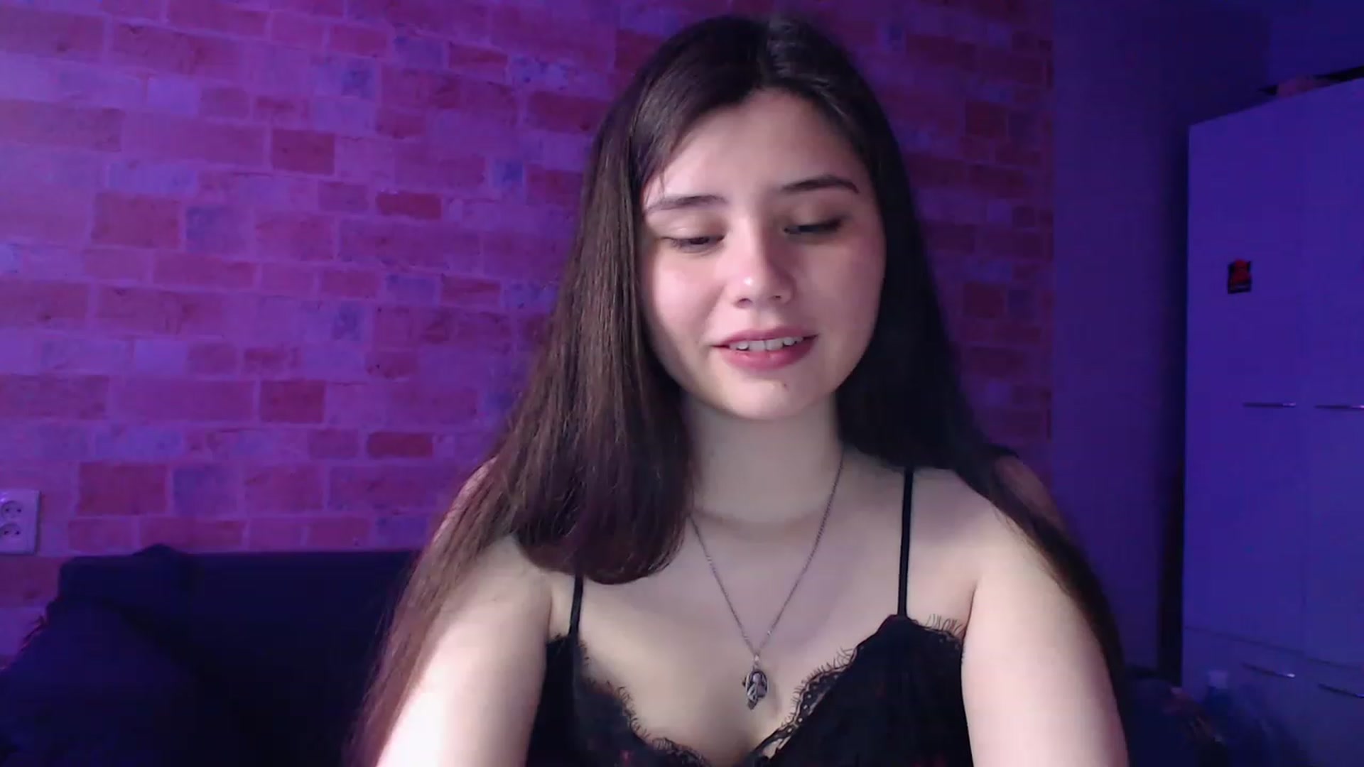 Gallery image thumbnail from Moon_light23's myfreecams stream on, 04/20/2023, 19:41 image 19 of 20