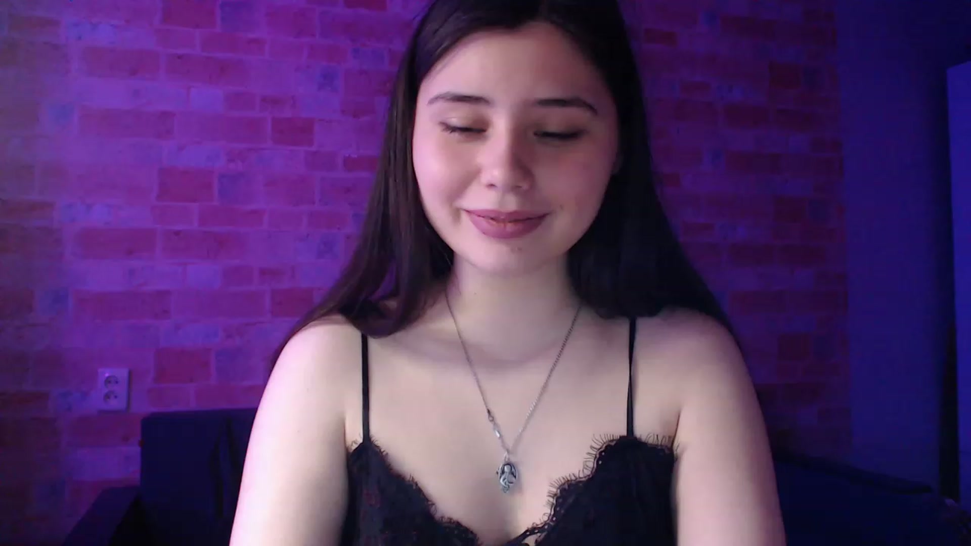 Gallery image thumbnail from Moon_light23's myfreecams stream on, 05/05/2023, 19:11 image 20 of 20