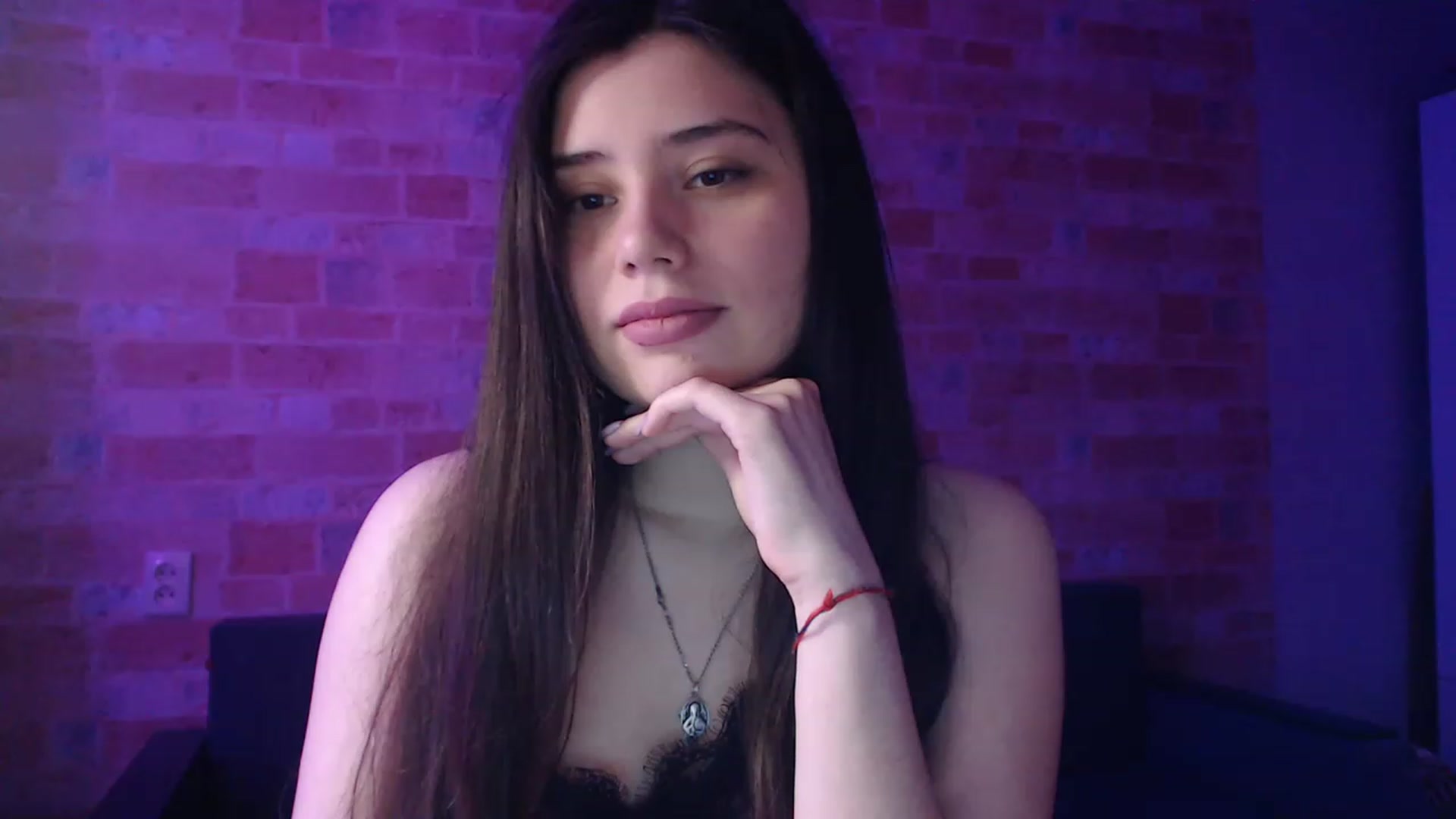 Gallery image thumbnail from Moon_light23's myfreecams stream on, 05/05/2023, 19:11 image 4 of 20