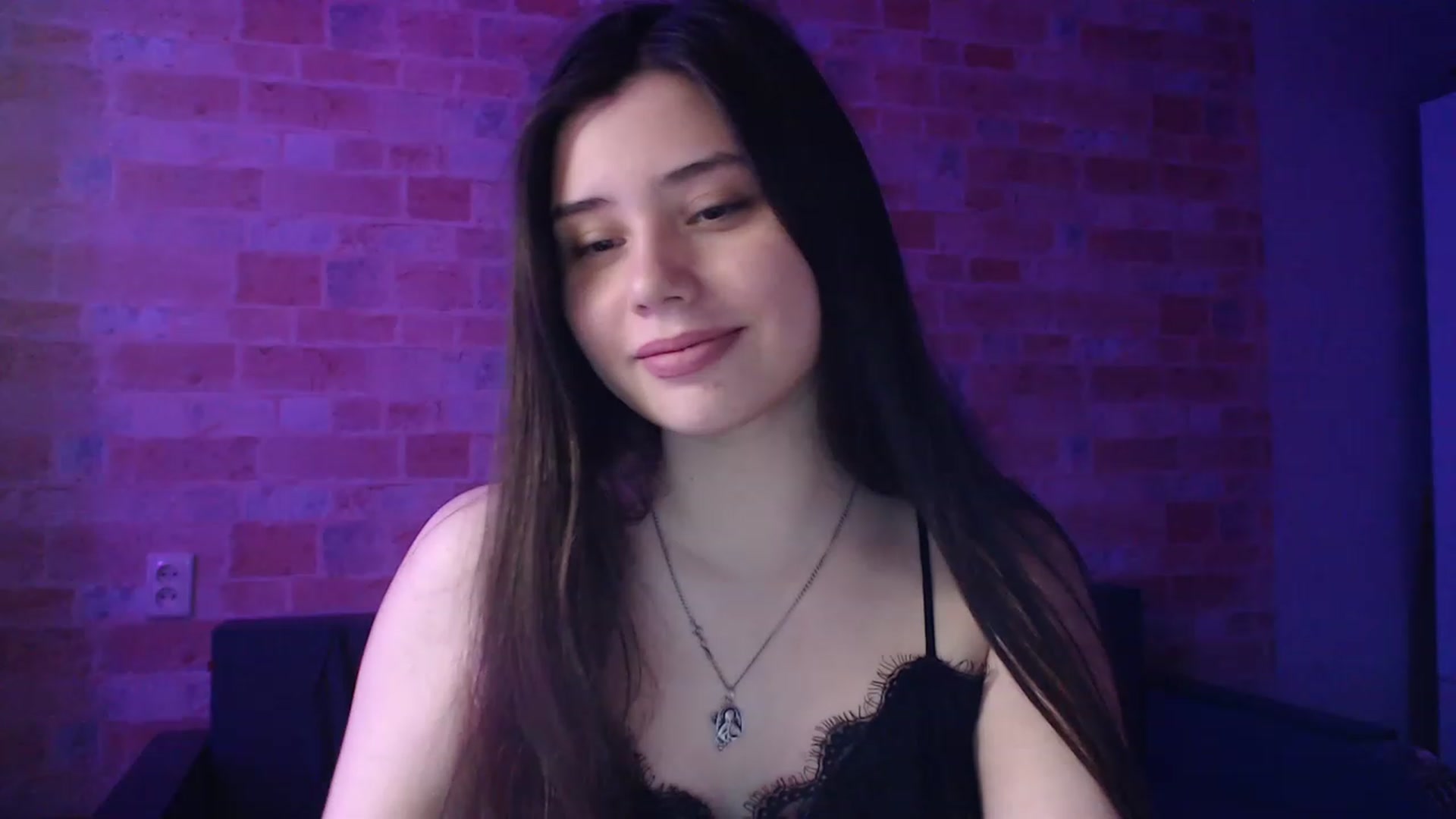 Gallery image thumbnail from Moon_light23's myfreecams stream on, 05/05/2023, 19:11 image 11 of 20