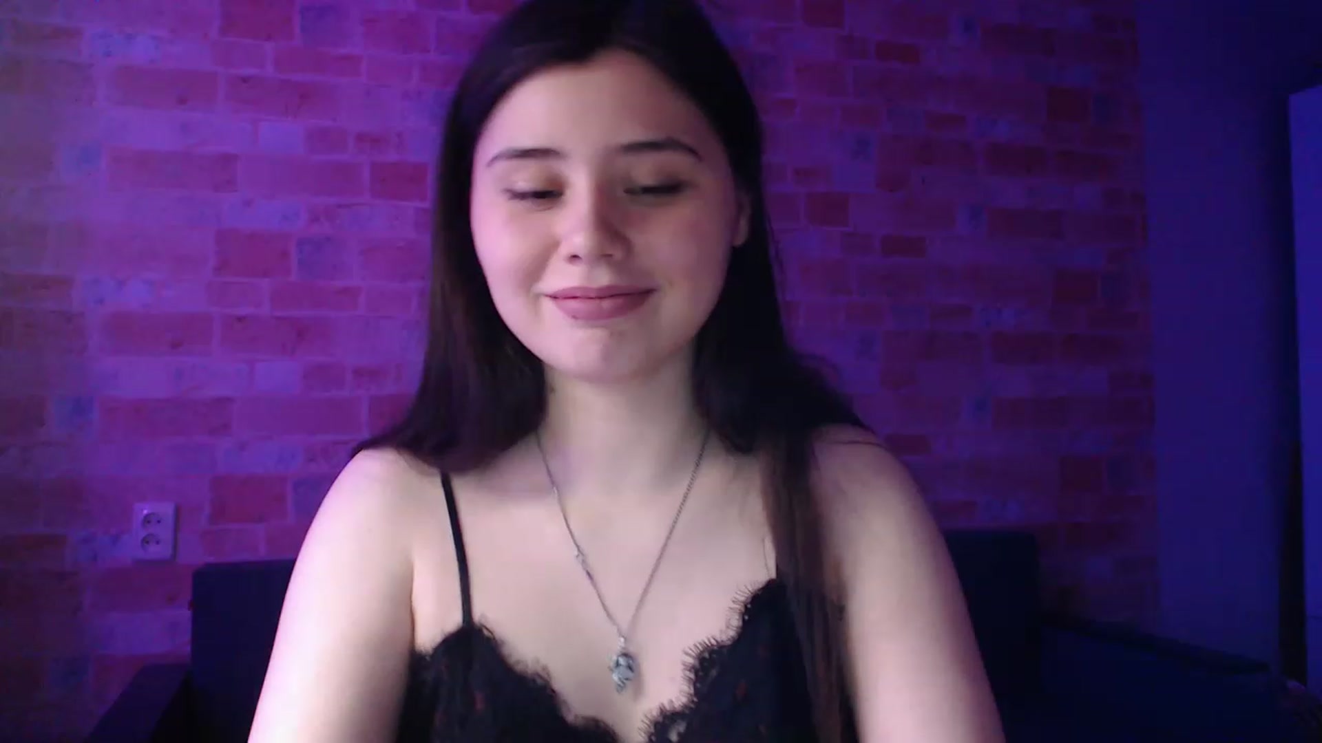 Gallery image thumbnail from Moon_light23's myfreecams stream on, 05/05/2023, 19:11 image 14 of 20