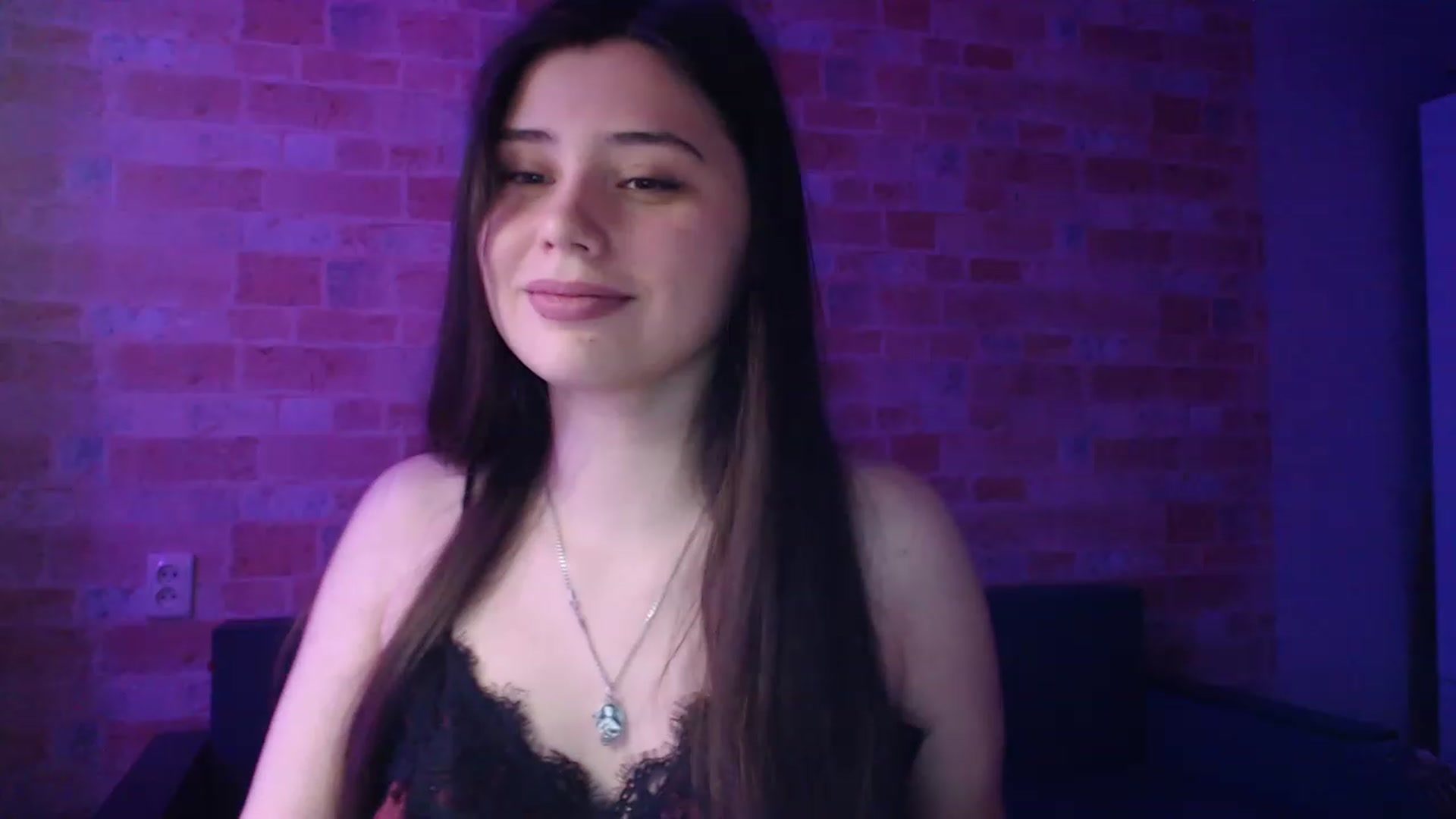 Gallery image thumbnail from Moon_light23's myfreecams stream on, 05/05/2023, 19:11 image 2 of 20