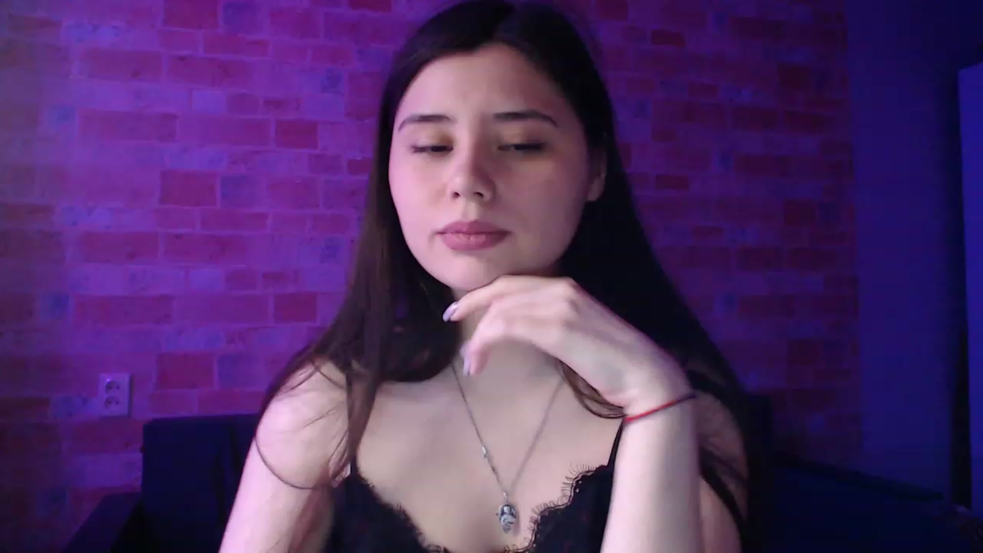 Gallery image thumbnail from Moon_light23's myfreecams stream on, 05/05/2023, 19:11 image 16 of 20