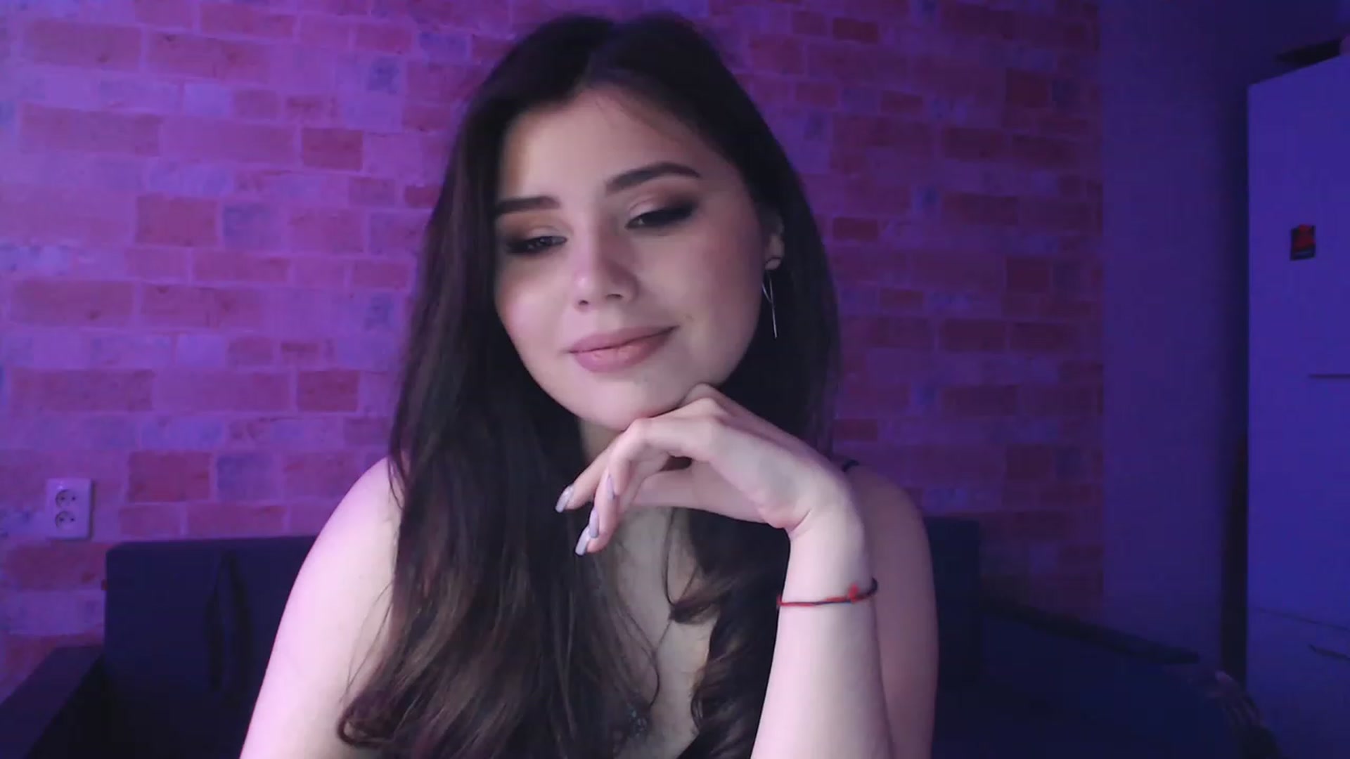 Gallery image thumbnail from Moon_light23's myfreecams stream on, 05/06/2023, 18:57 image 2 of 20