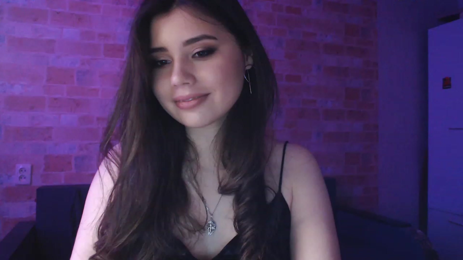 Gallery image thumbnail from Moon_light23's myfreecams stream on, 05/06/2023, 18:57 image 3 of 20