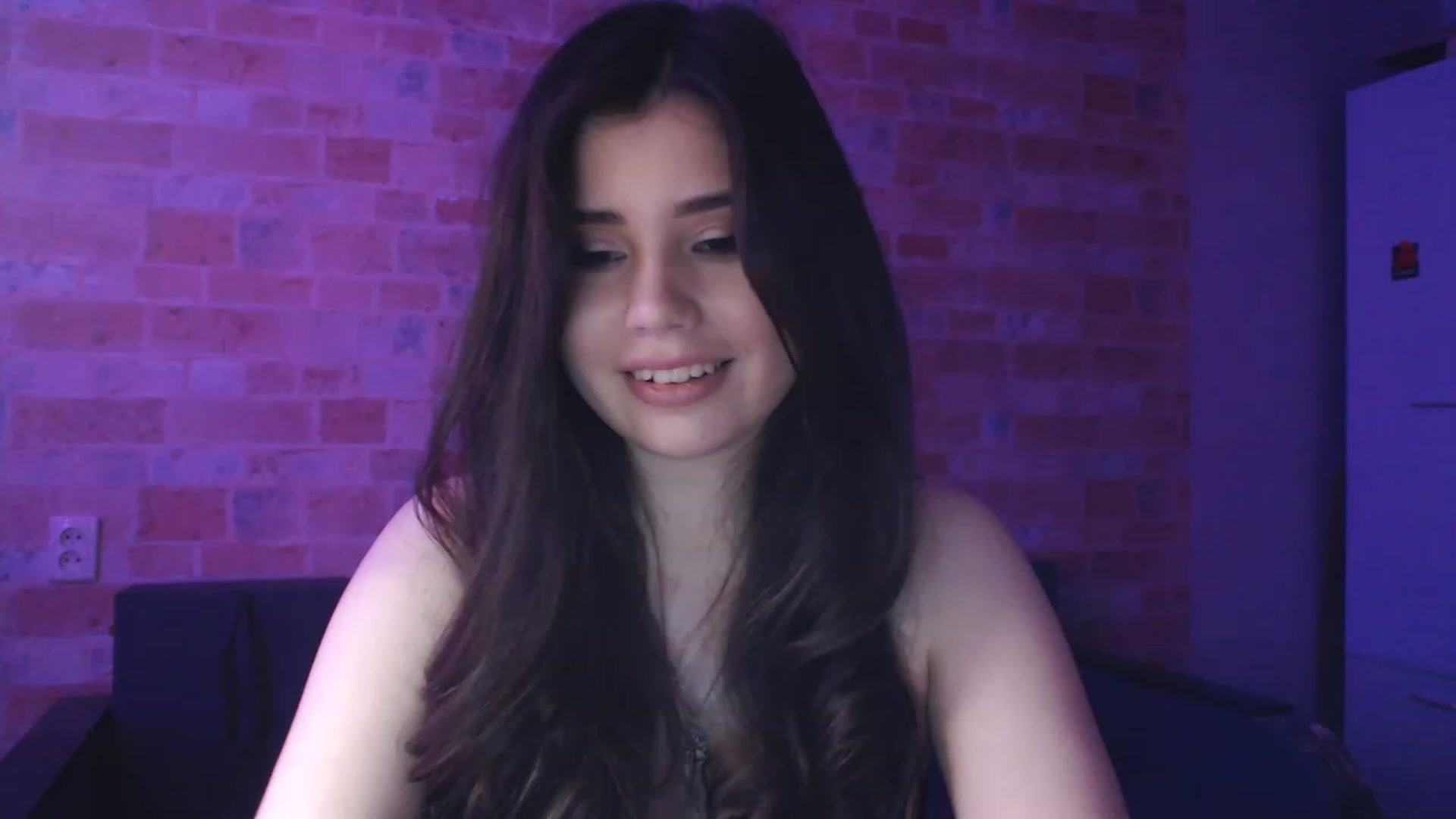 Gallery image thumbnail from Moon_light23's myfreecams stream on, 05/06/2023, 18:57 image 4 of 20