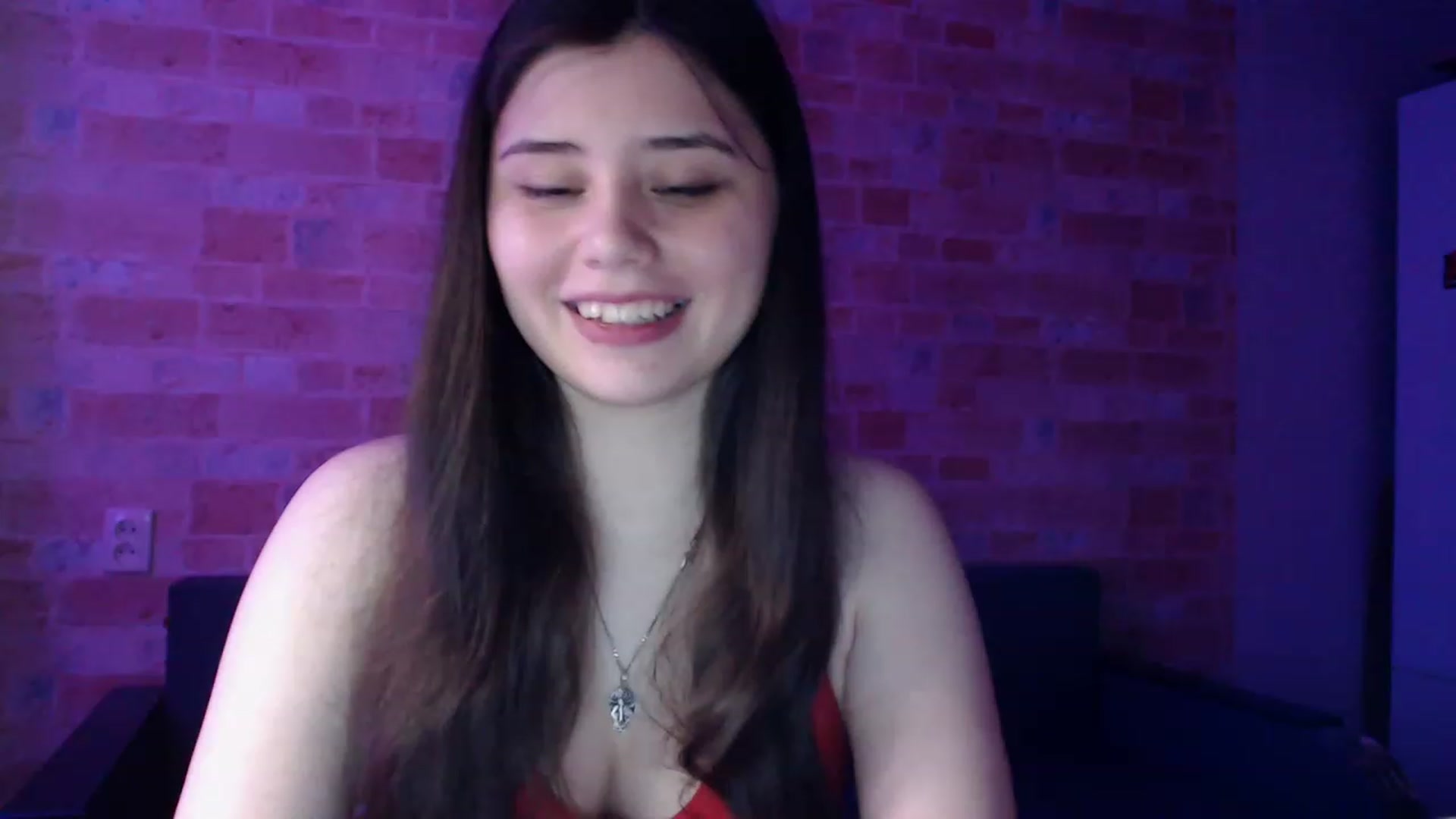 Gallery image thumbnail from Moon_light23's myfreecams stream on, 05/08/2023, 19:03 image 14 of 20