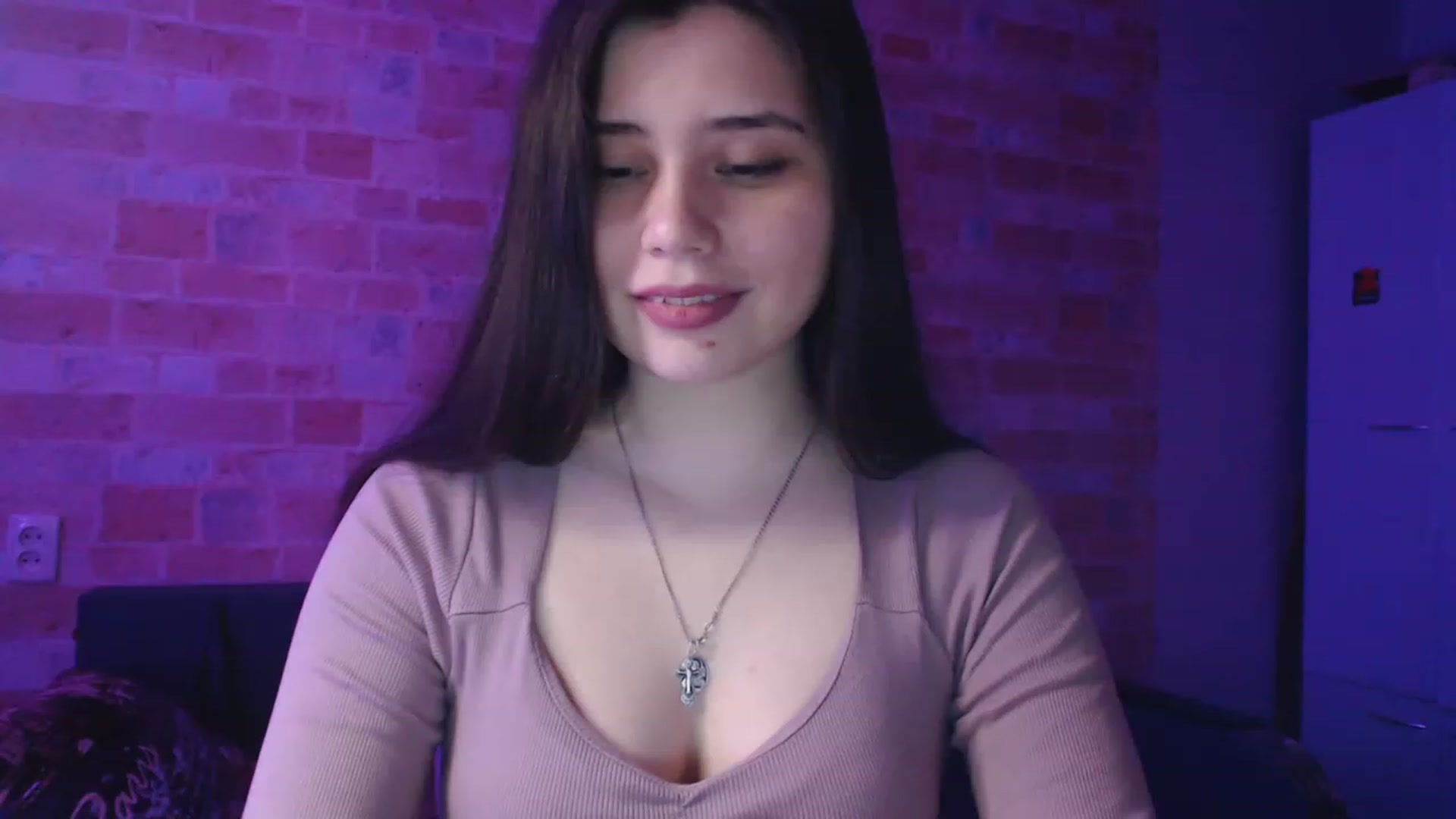 Gallery image thumbnail from Moon_light23's myfreecams stream on, 05/10/2023, 19:30 image 11 of 20
