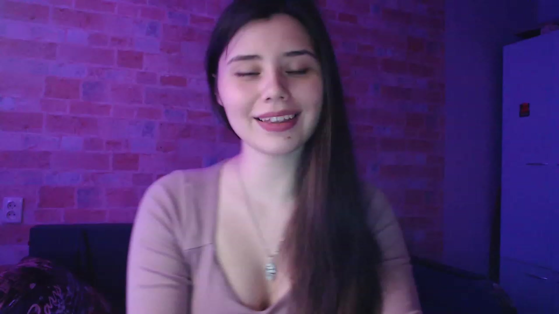 Gallery image thumbnail from Moon_light23's myfreecams stream on, 05/10/2023, 19:30 image 12 of 20