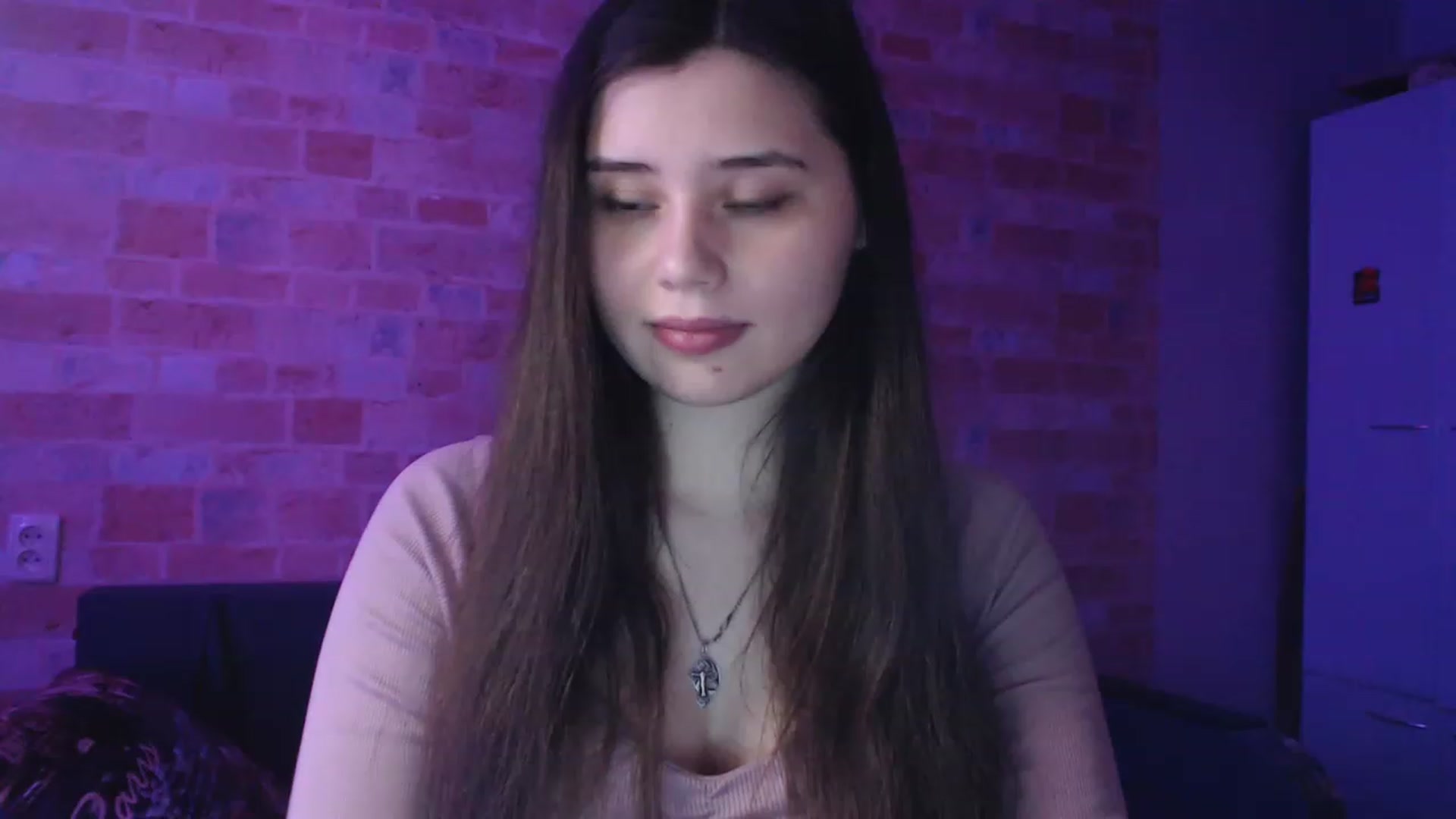 Gallery image thumbnail from Moon_light23's myfreecams stream on, 05/10/2023, 19:30 image 9 of 20