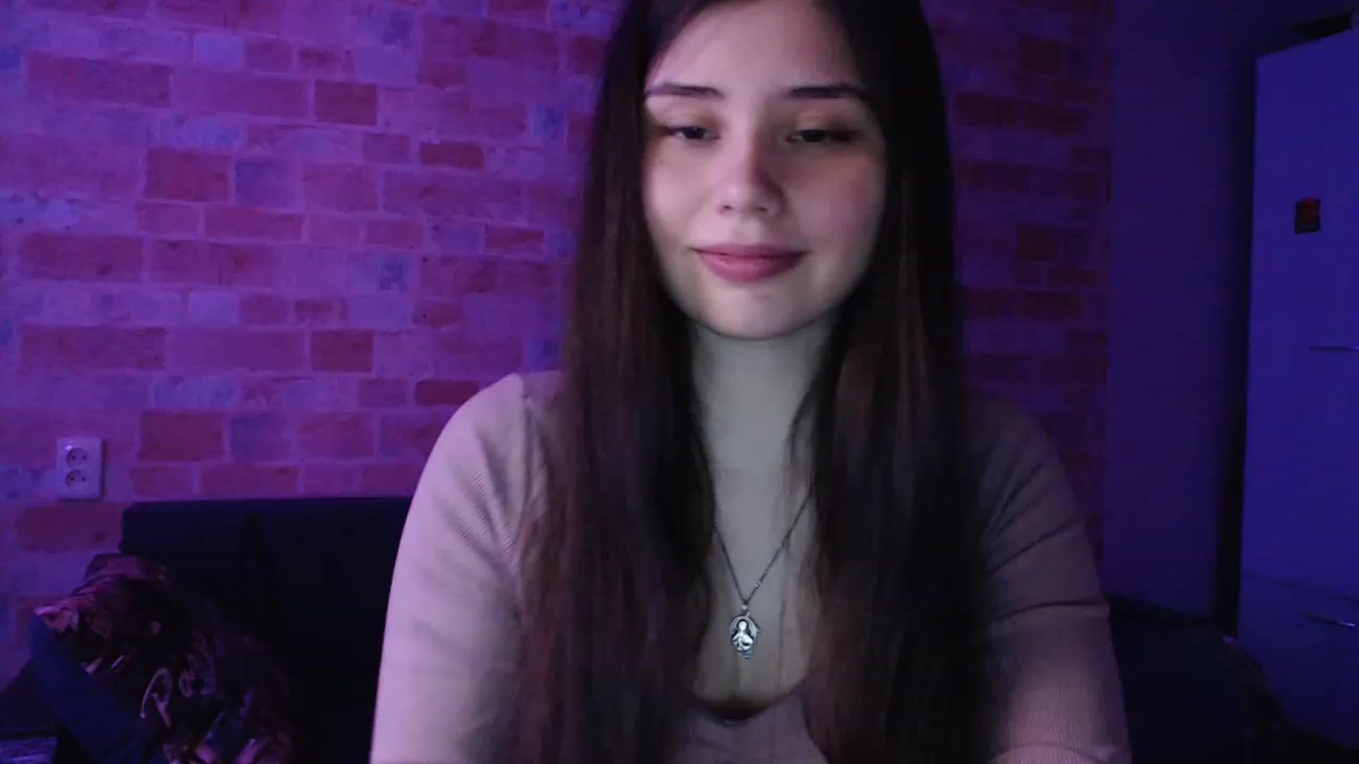 Gallery image thumbnail from Moon_light23's myfreecams stream on, 05/13/2023, 19:04 image 16 of 20