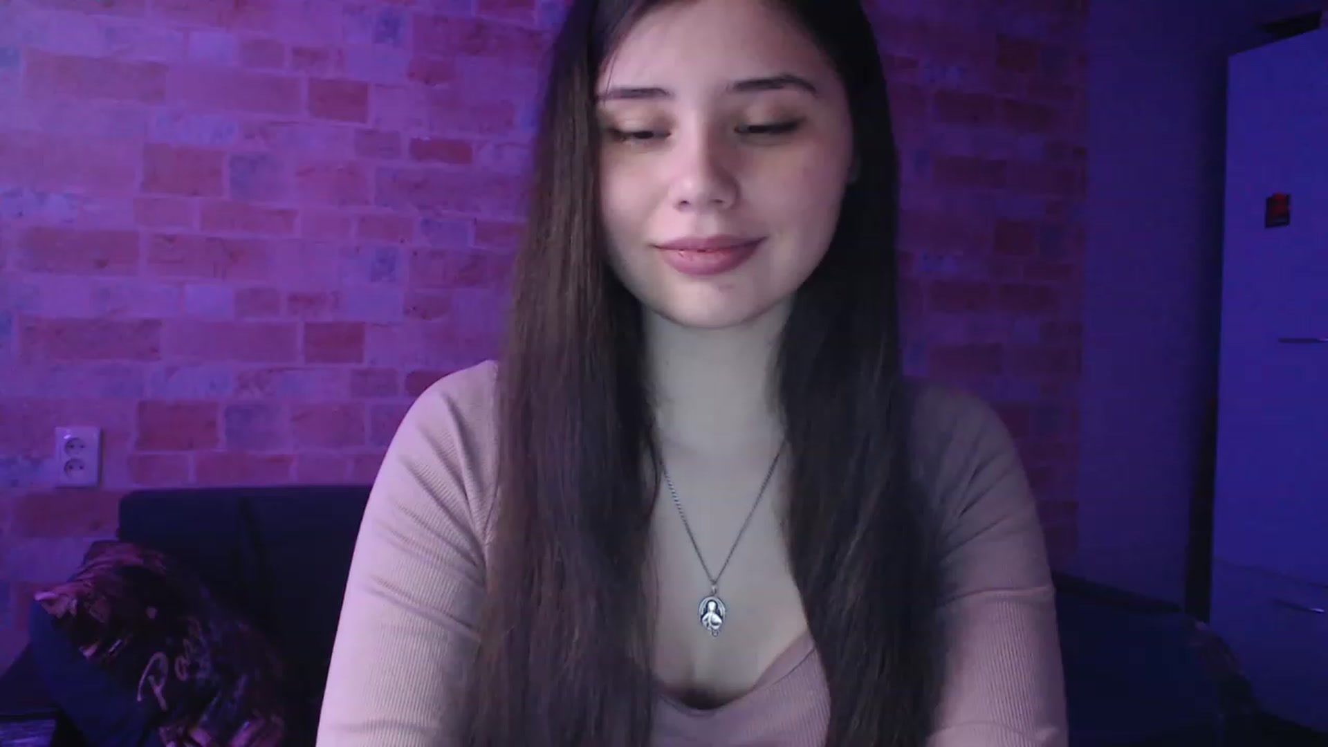 Gallery image thumbnail from Moon_light23's myfreecams stream on, 05/13/2023, 19:04 image 19 of 20